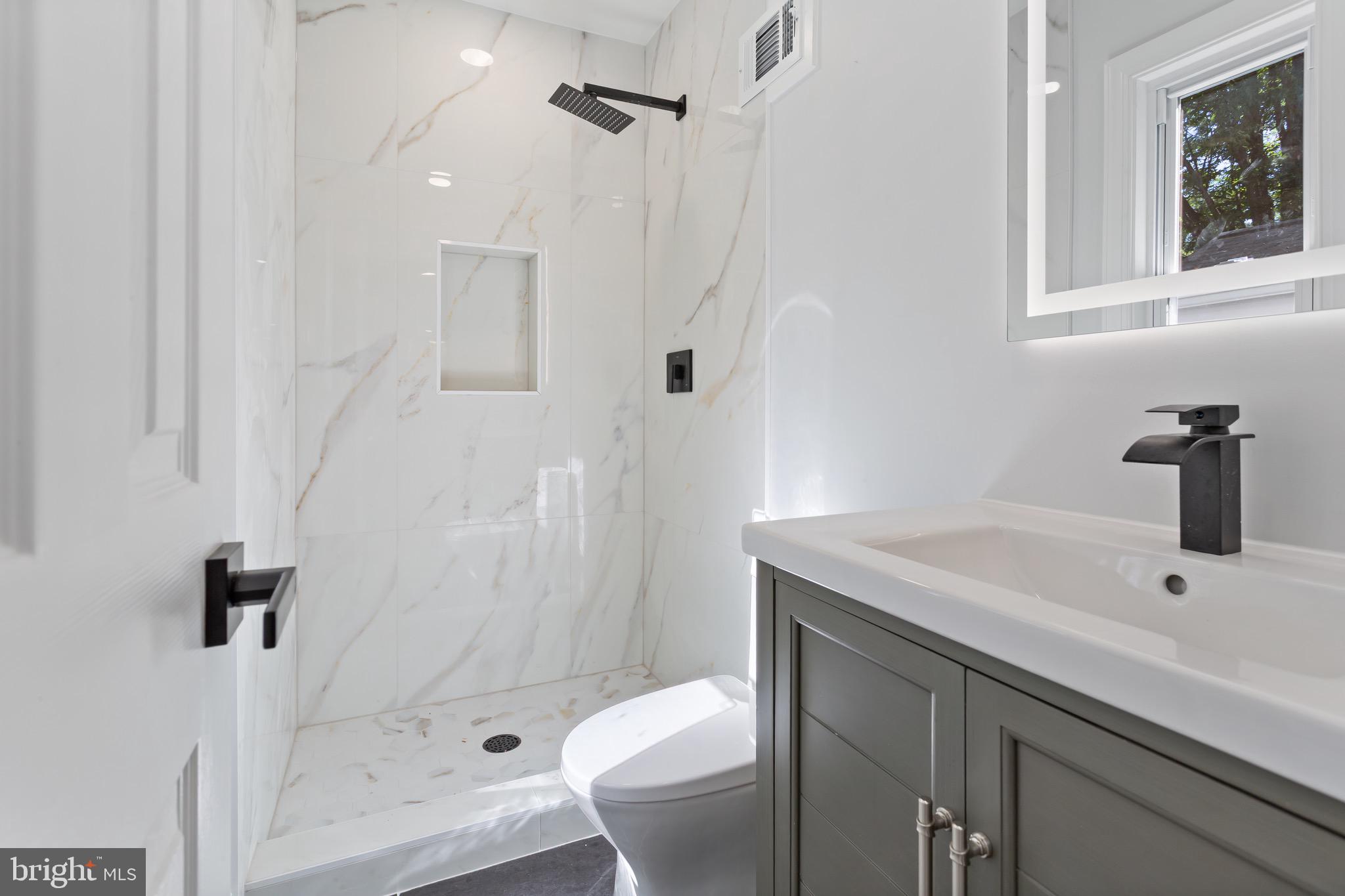 WOODSIDE FOREST - Residential