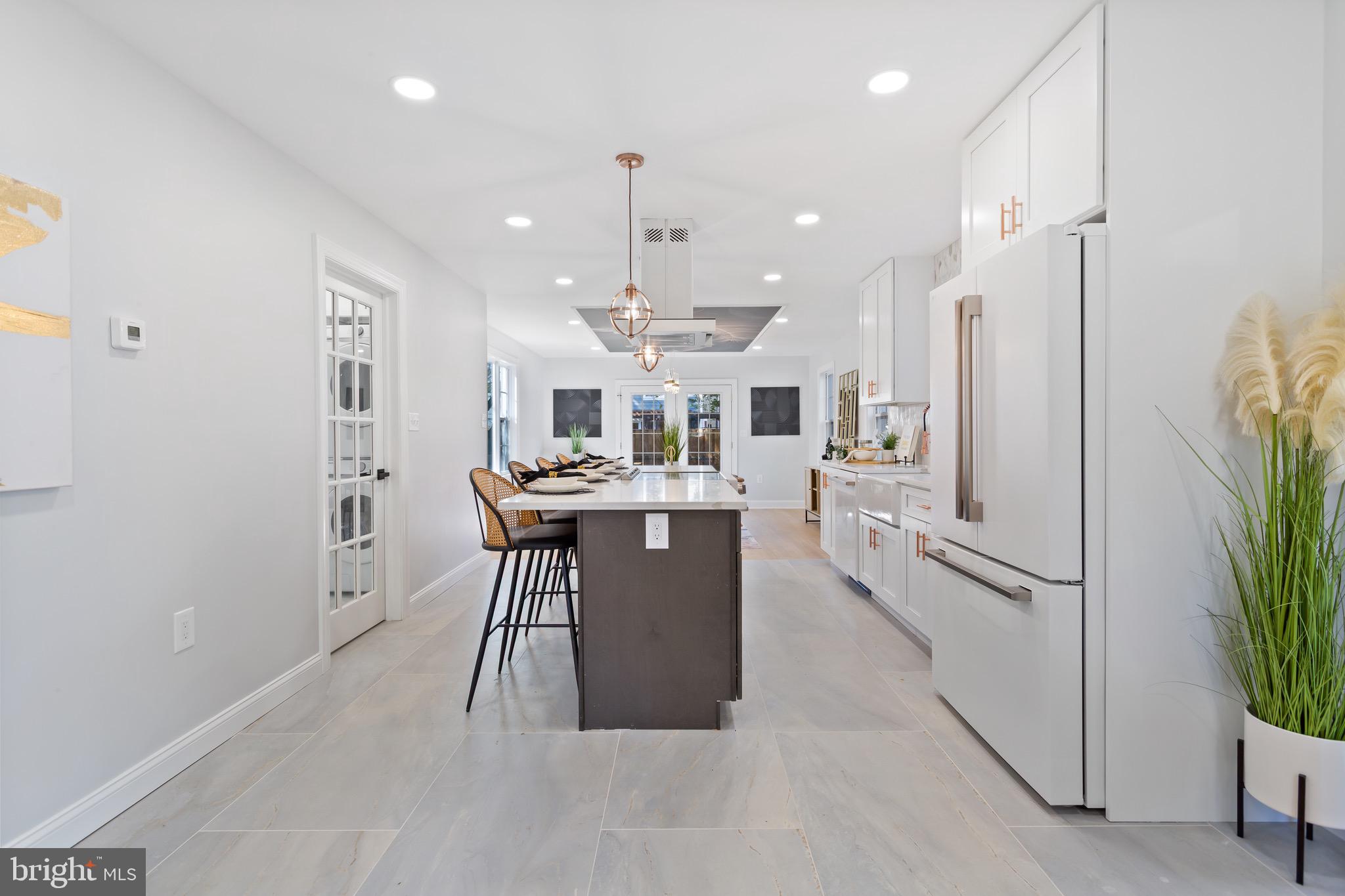 WOODSIDE FOREST - Residential