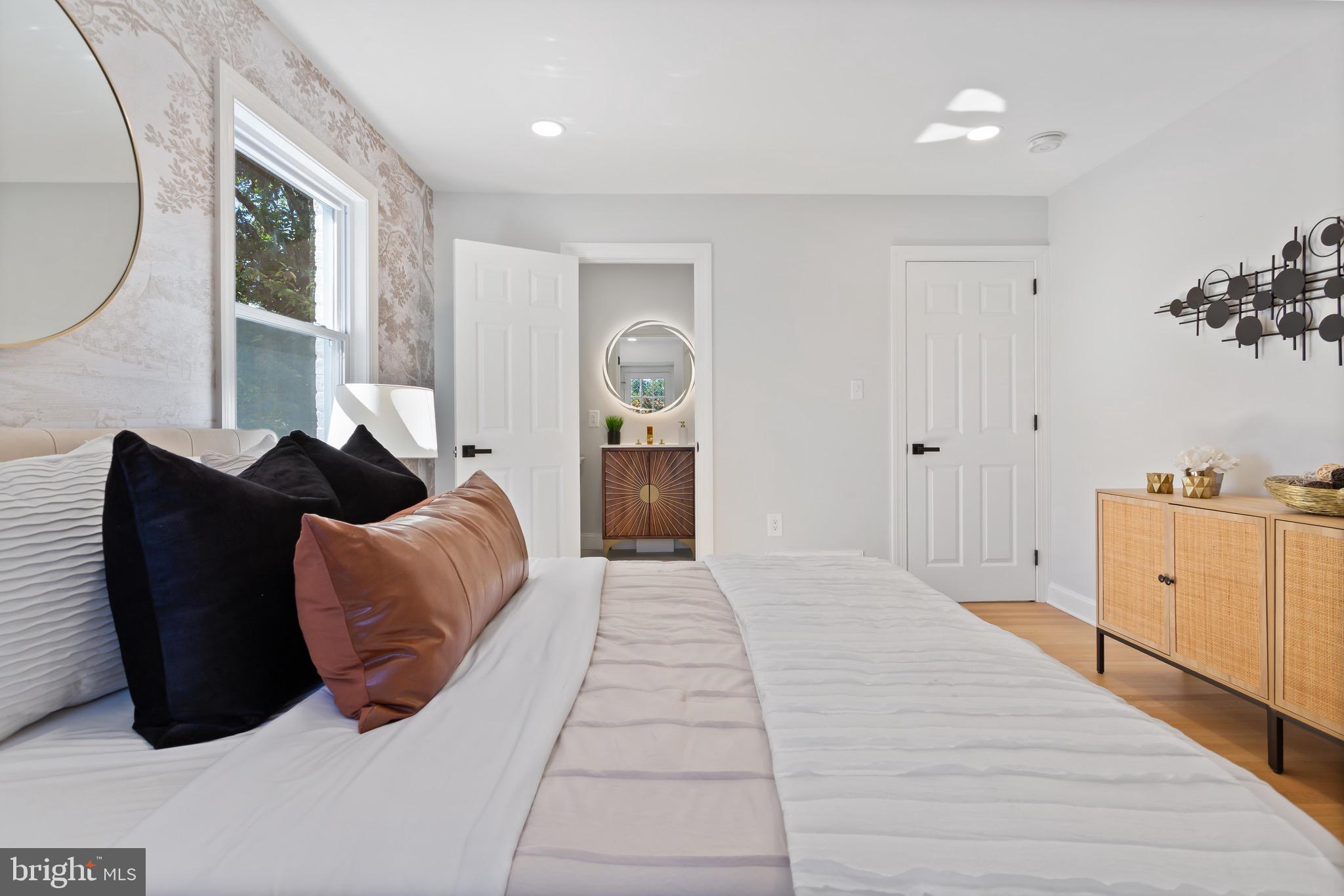 WOODSIDE FOREST - Residential