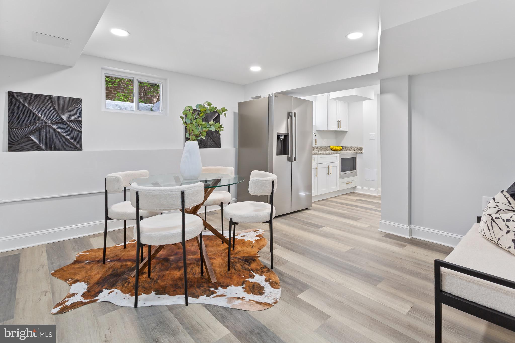 WOODSIDE FOREST - Residential