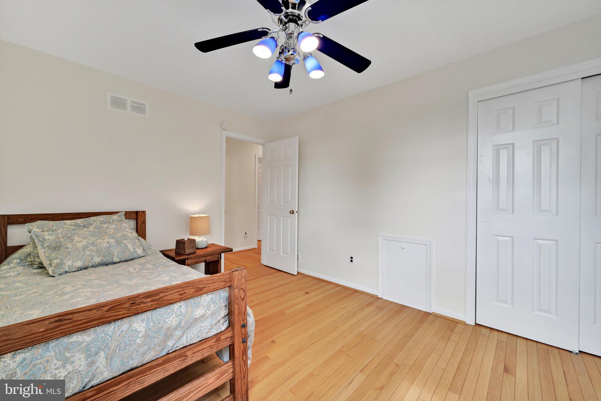 SPRING MILL FARMS - Residential