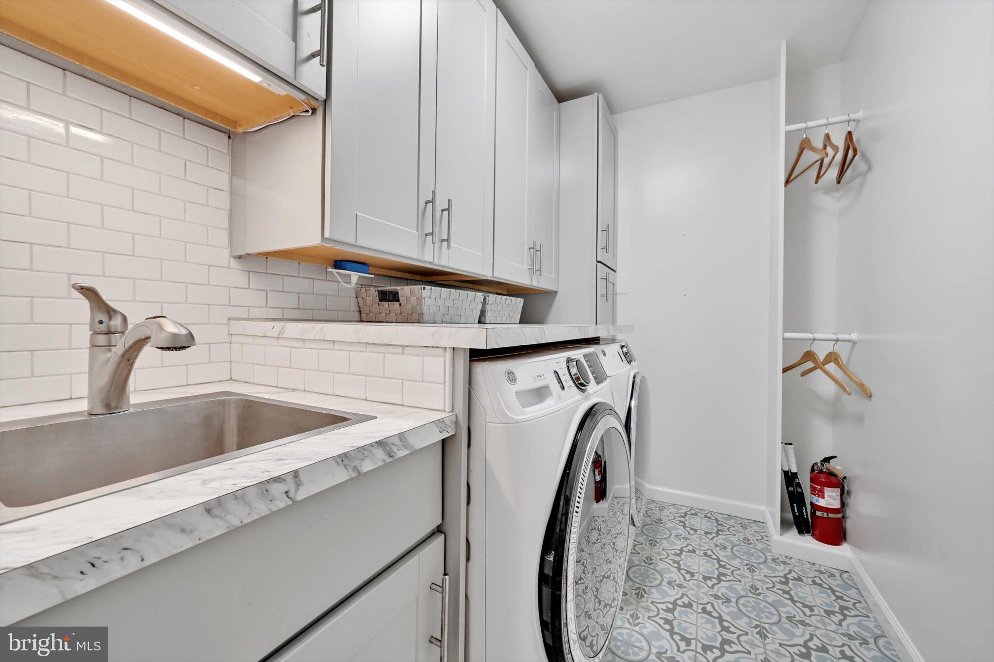 SPRING MILL FARMS - Residential