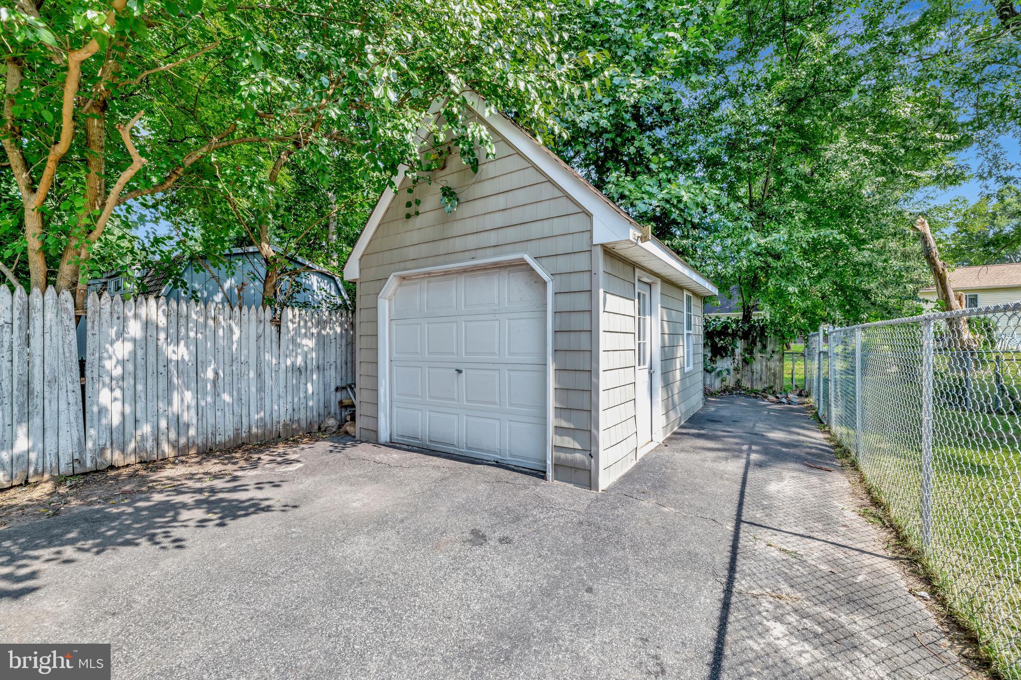 TRINITY VILLAGE - Residential