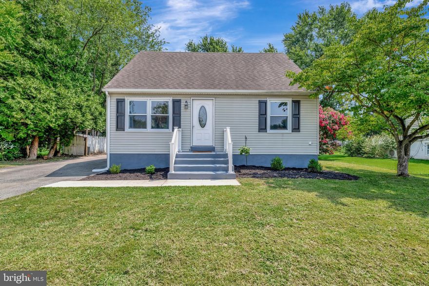 Popular Thomson Estate community situated on a beautiful lot.  This home has been updated in recent years and is move in ready.  Upon entry, you'll love the floorplan with open dining and kitchen combo.  The kitchen offers large center island with bar stools and opens to full dining room.   There is easy access to the rear deck located off the kitchen.  Large family room is perfect for large gatherings.   Main level bedroom is spacious and is great for in-law suite needing a main level bedroom with full bathroom.   Upper level is spacious with laundry room and three good sized bedrooms. Lower finished level is a great playroom with recessed lighting and brand-new carpeting.   Seller has just replaced the carpet in family room and basement(2024).   Full bathroom in the basement.  The heat pump was just replaced less than 1 year ago.   Exterior is perfect with large deck and fenced flat yard.   Long extended driveway and large 1-car detached garage.  Don't miss an opportunity to own a beautiful home.  Call to show today.