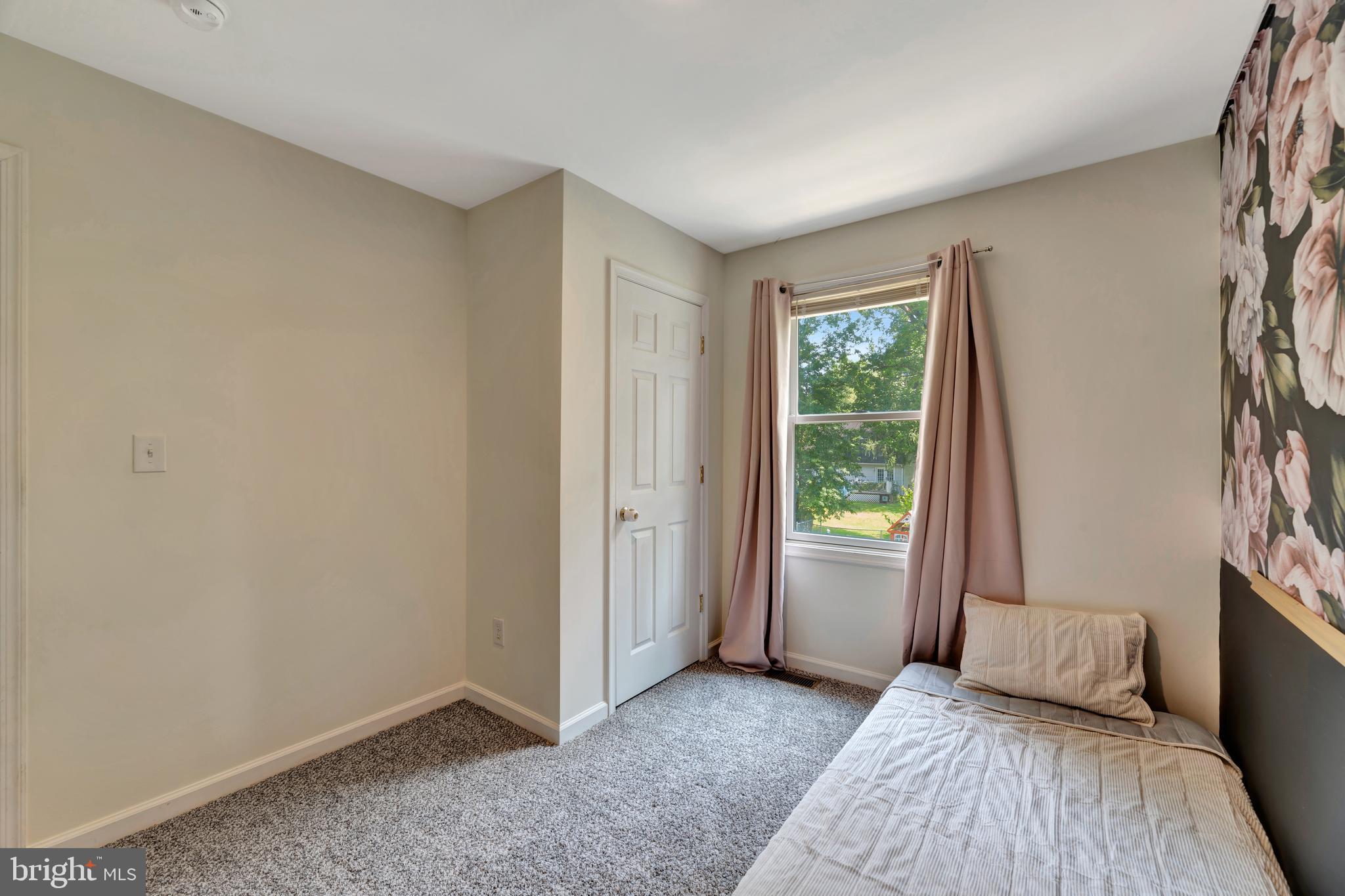 TRINITY VILLAGE - Residential