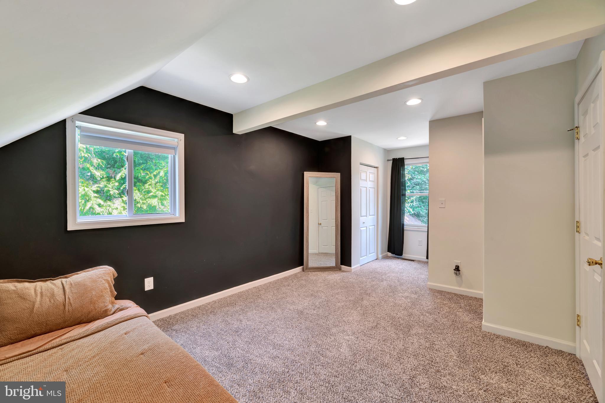 TRINITY VILLAGE - Residential