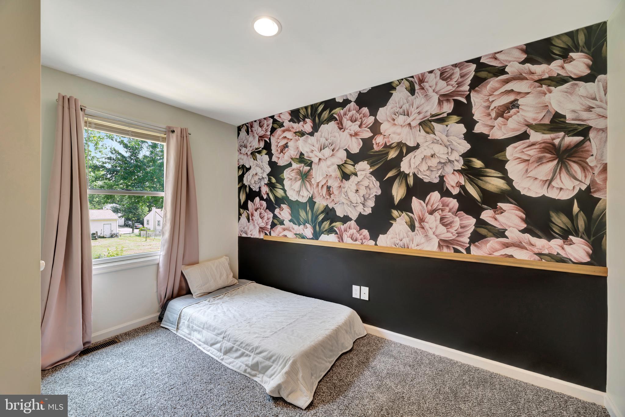 TRINITY VILLAGE - Residential