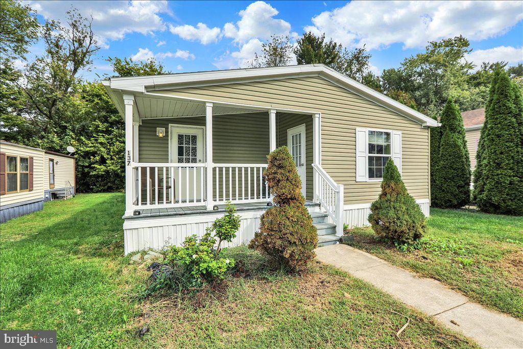Photo of 137 Madge Drive, LANCASTER, PA 17603 (MLS # PALA2077338)