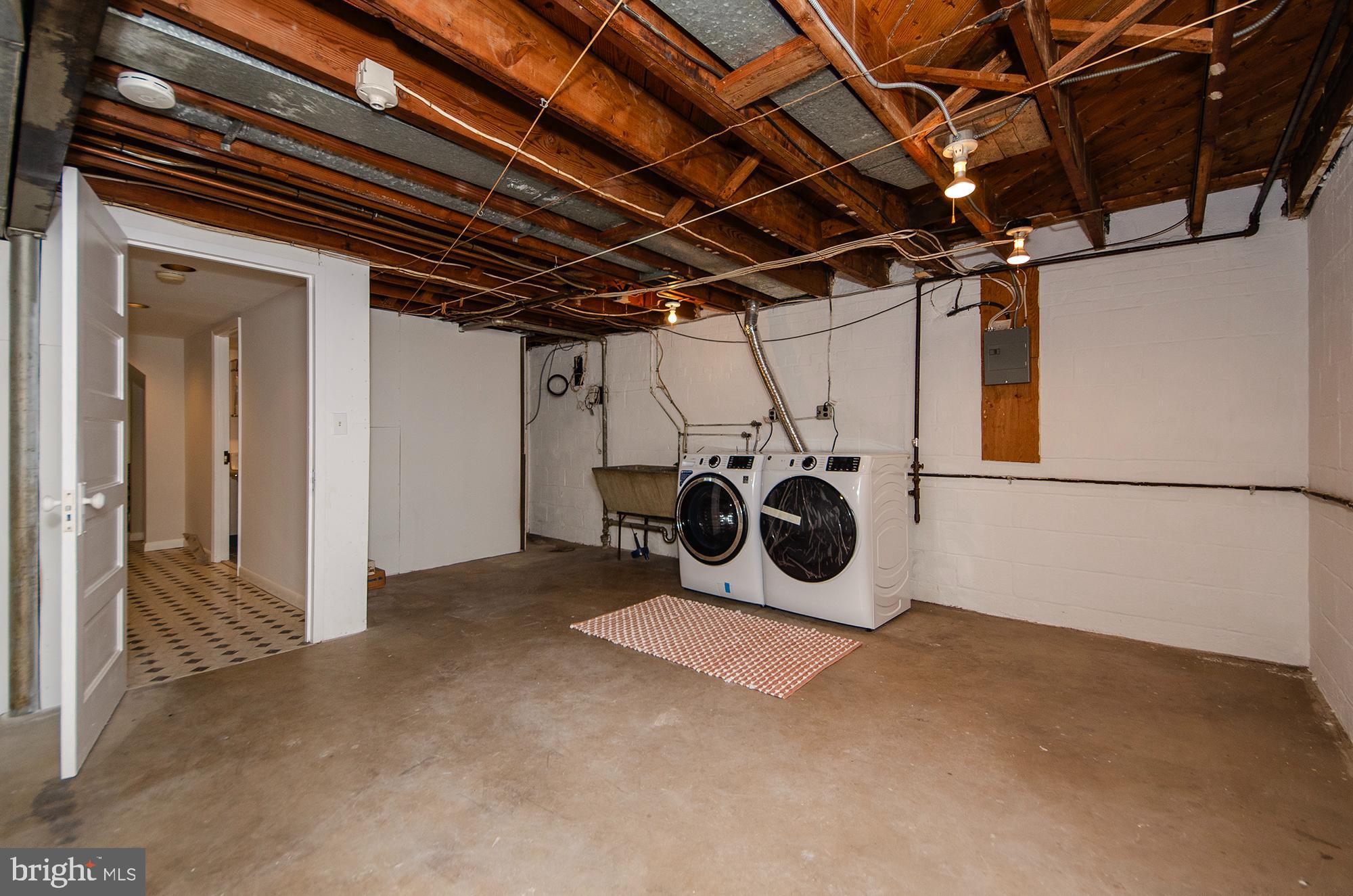 WAYCROFT WOODLAWN - Residential