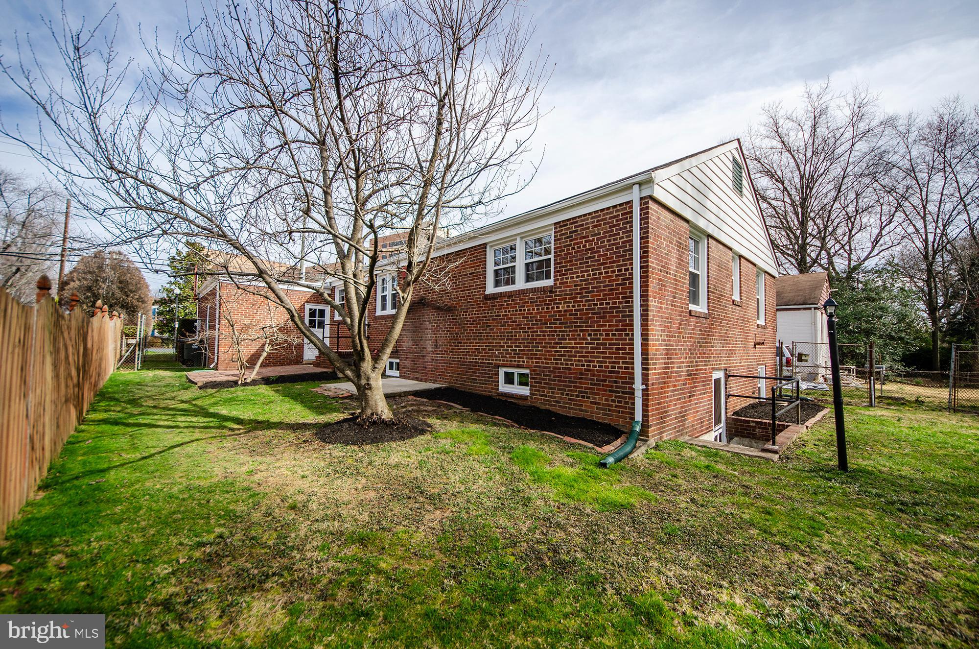 WAYCROFT WOODLAWN - Residential