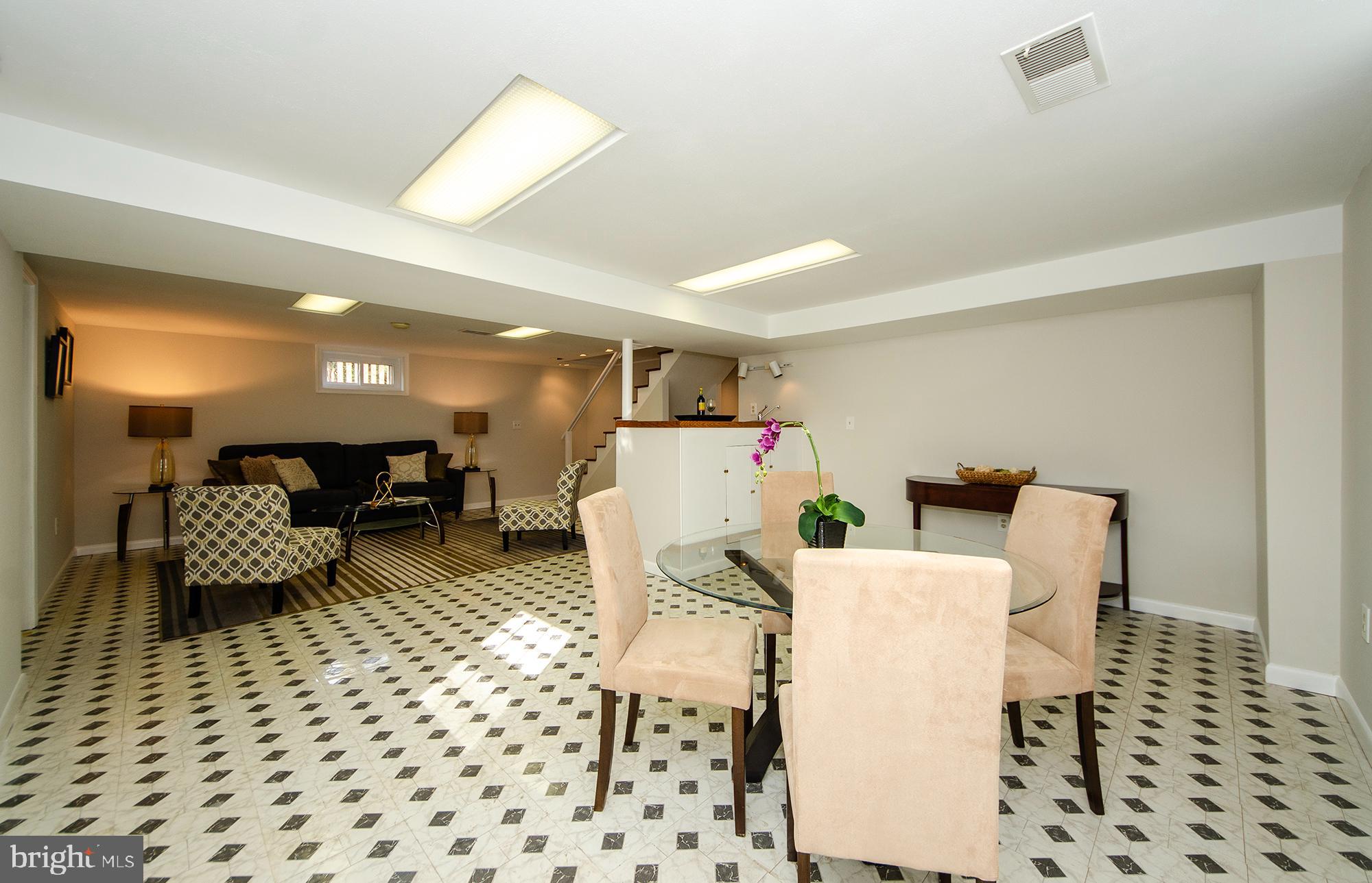 WAYCROFT WOODLAWN - Residential