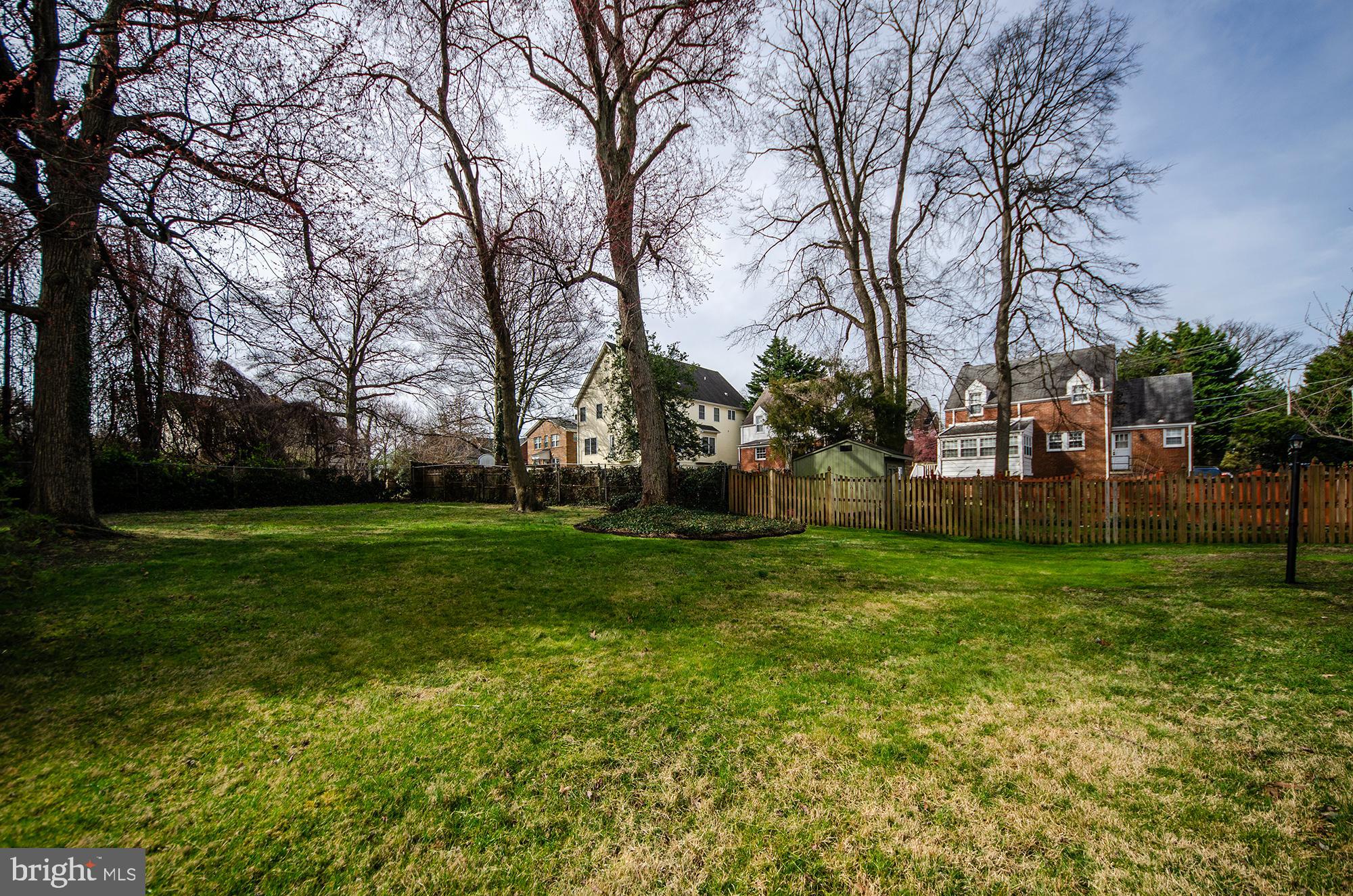 WAYCROFT WOODLAWN - Residential