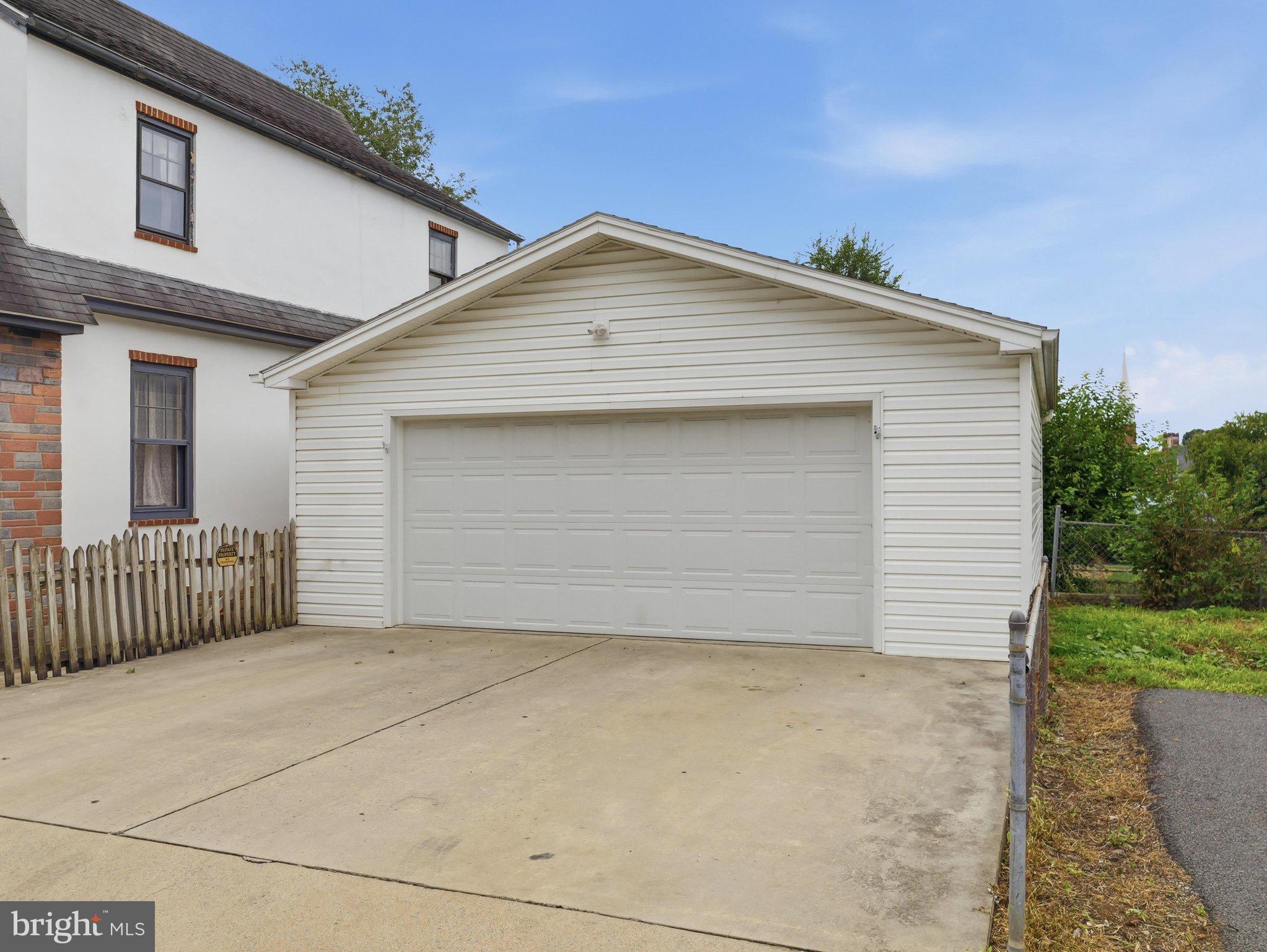 38 COTTAGE STREET