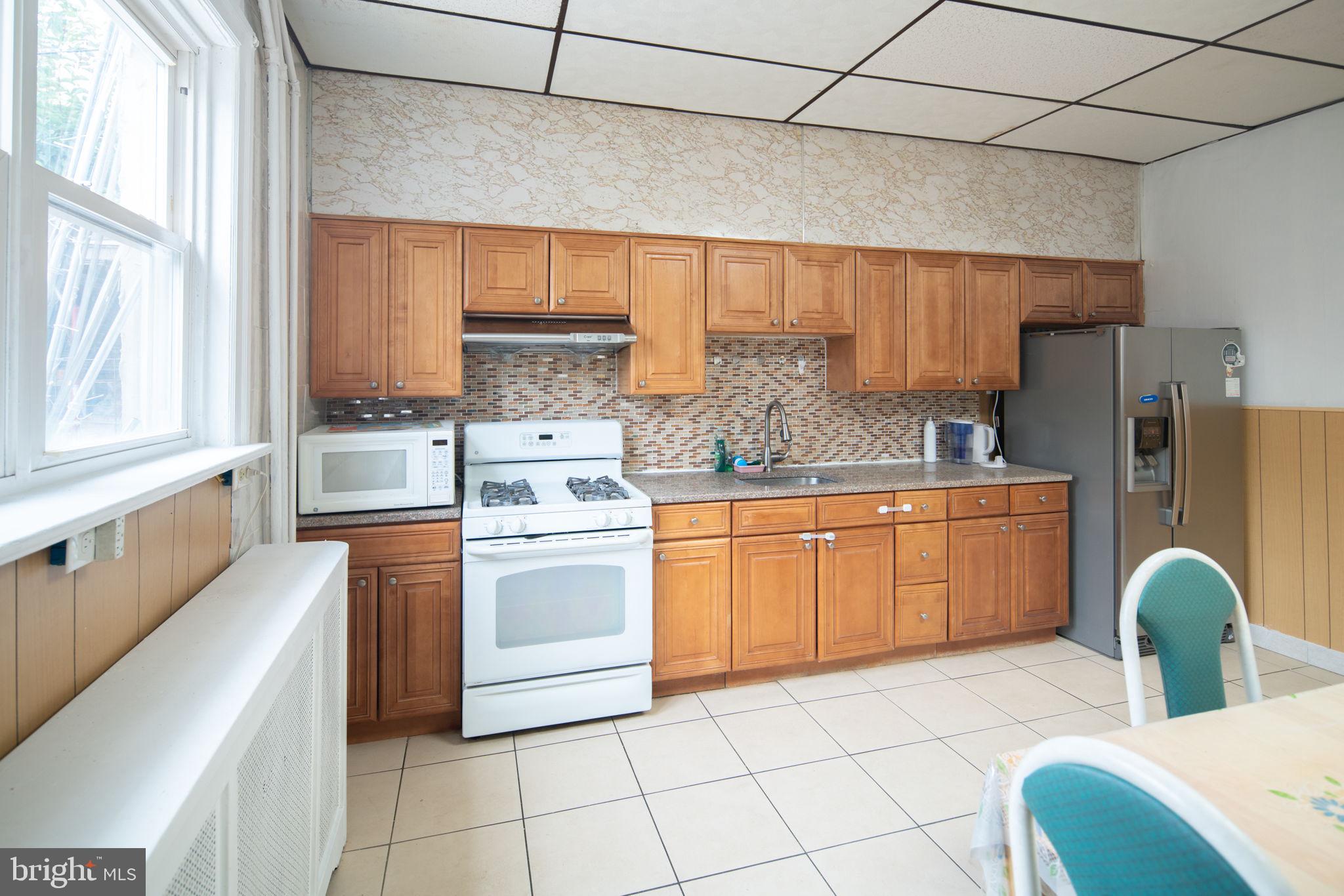 PASSYUNK SQUARE - Residential