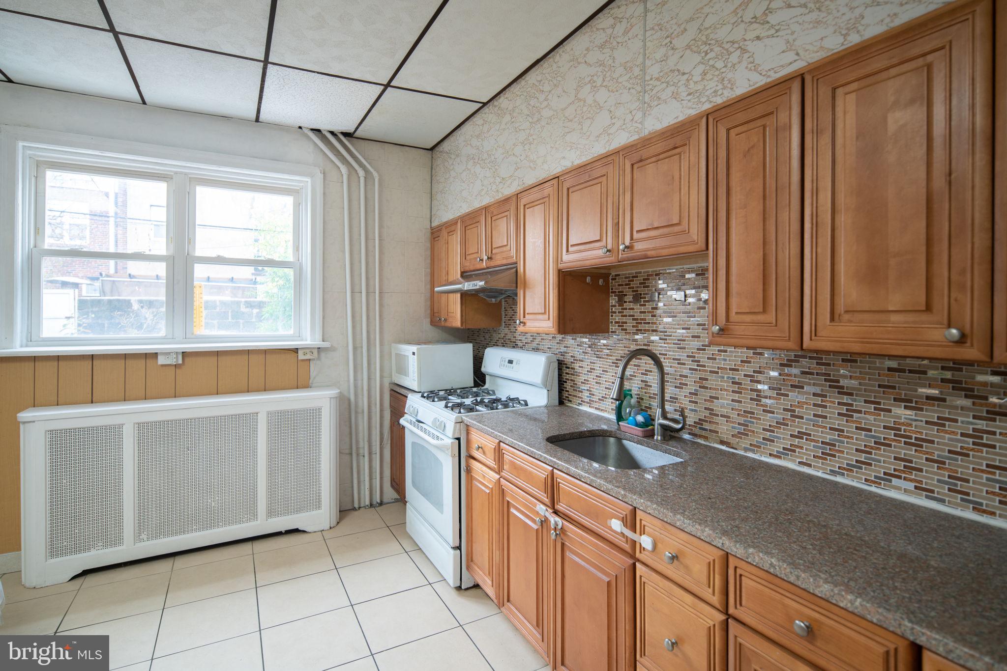 PASSYUNK SQUARE - Residential