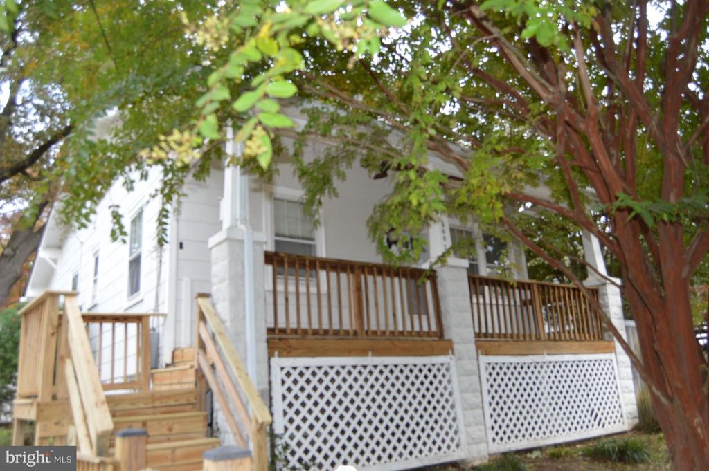 Photo of 5607 40th Avenue, HYATTSVILLE, MD 20781 (MLS # MDPG2180558)