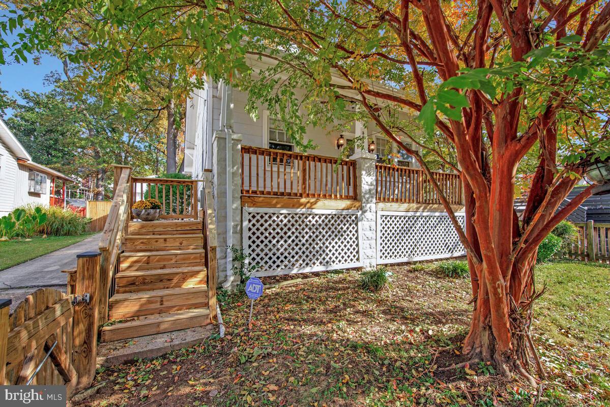 HYATTSVILLE HILLS - Residential