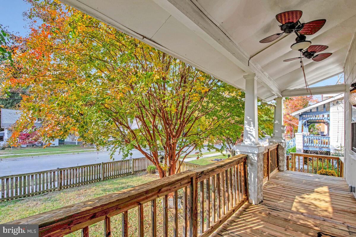 HYATTSVILLE HILLS - Residential