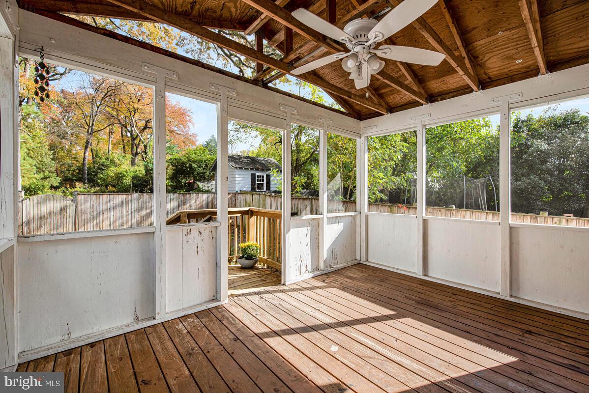 HYATTSVILLE HILLS - Residential