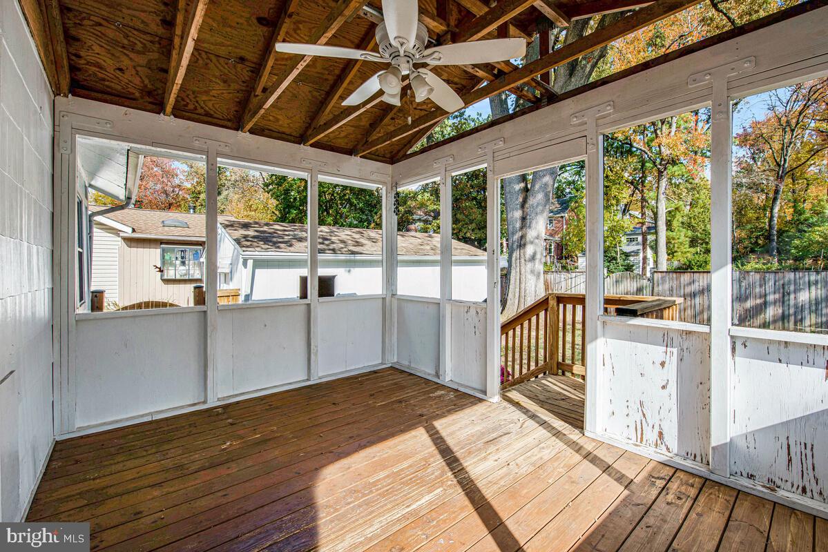 HYATTSVILLE HILLS - Residential