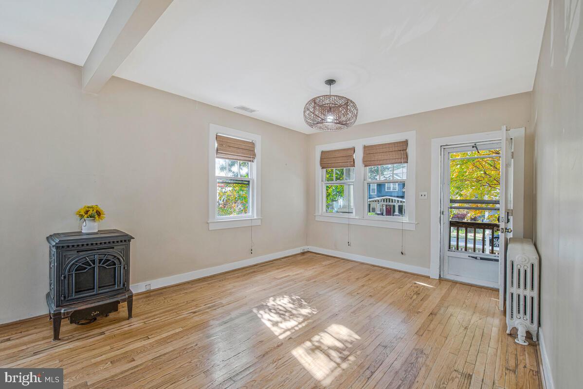 HYATTSVILLE HILLS - Residential