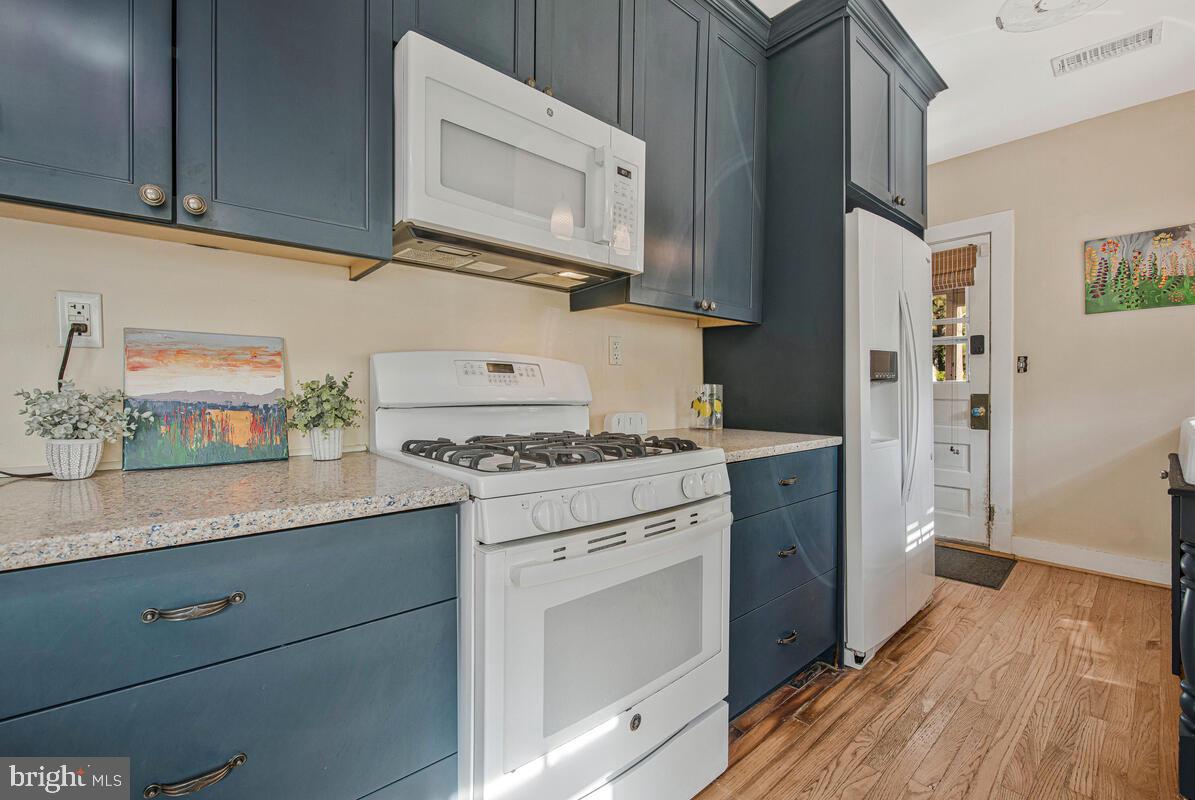 HYATTSVILLE HILLS - Residential