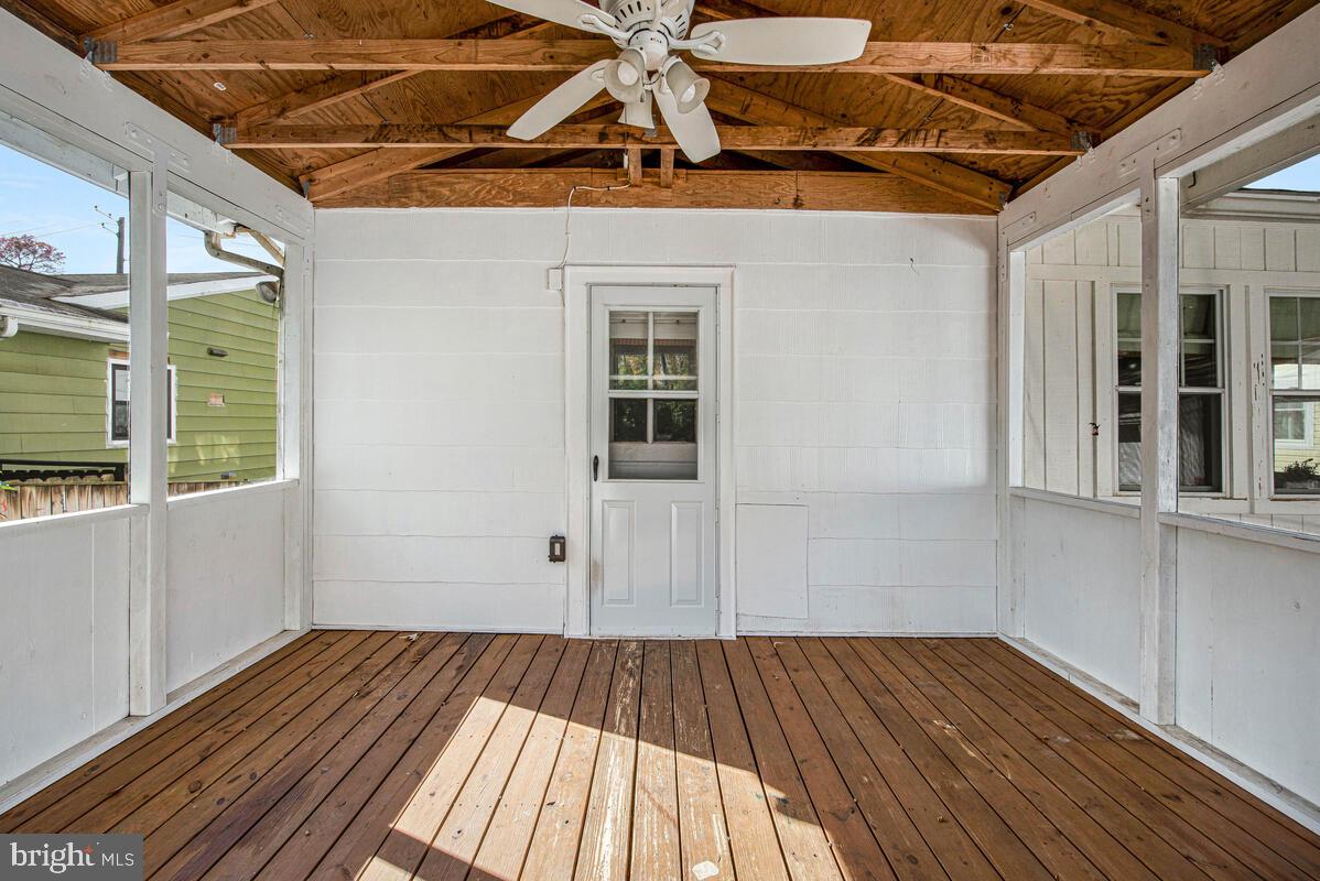 HYATTSVILLE HILLS - Residential