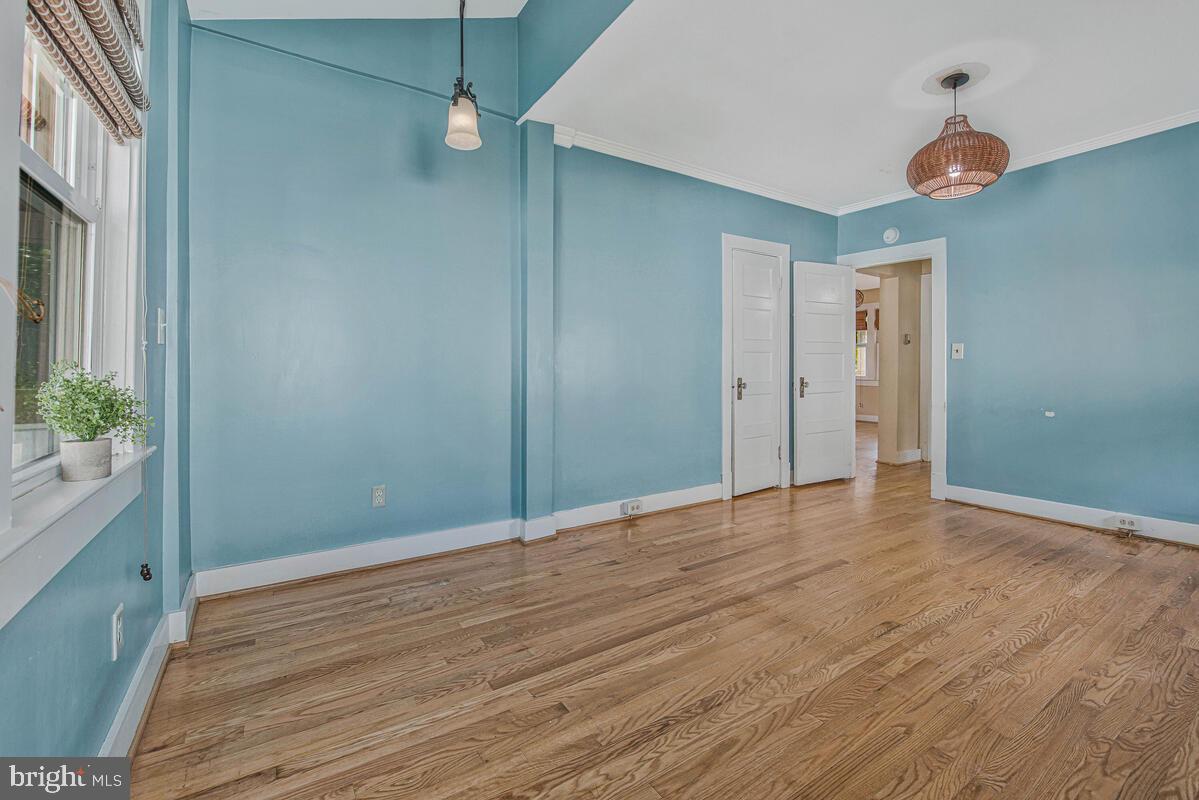 HYATTSVILLE HILLS - Residential