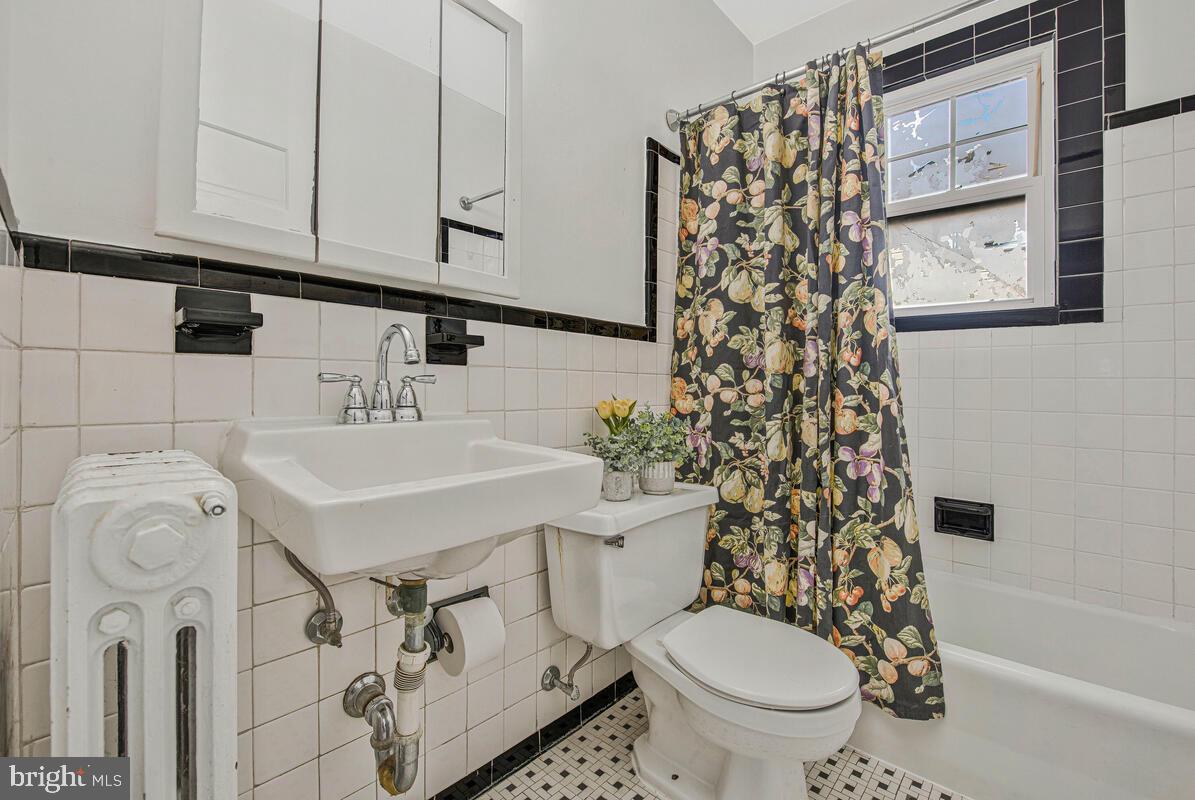 HYATTSVILLE HILLS - Residential