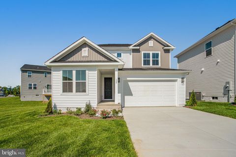 Photo of 120 Midsummer Lane, MIDDLETOWN, VA 22645 (MLS # VAFV2022718)