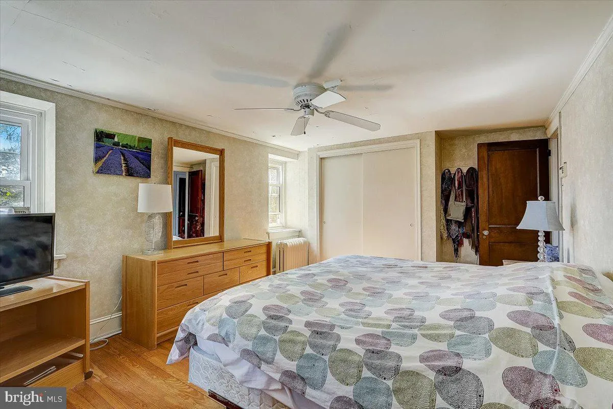 Dresher, Pennsylvania 19025, United States, 5 Bedrooms Bedrooms, ,2 BathroomsBathrooms,Residential,Active,83282