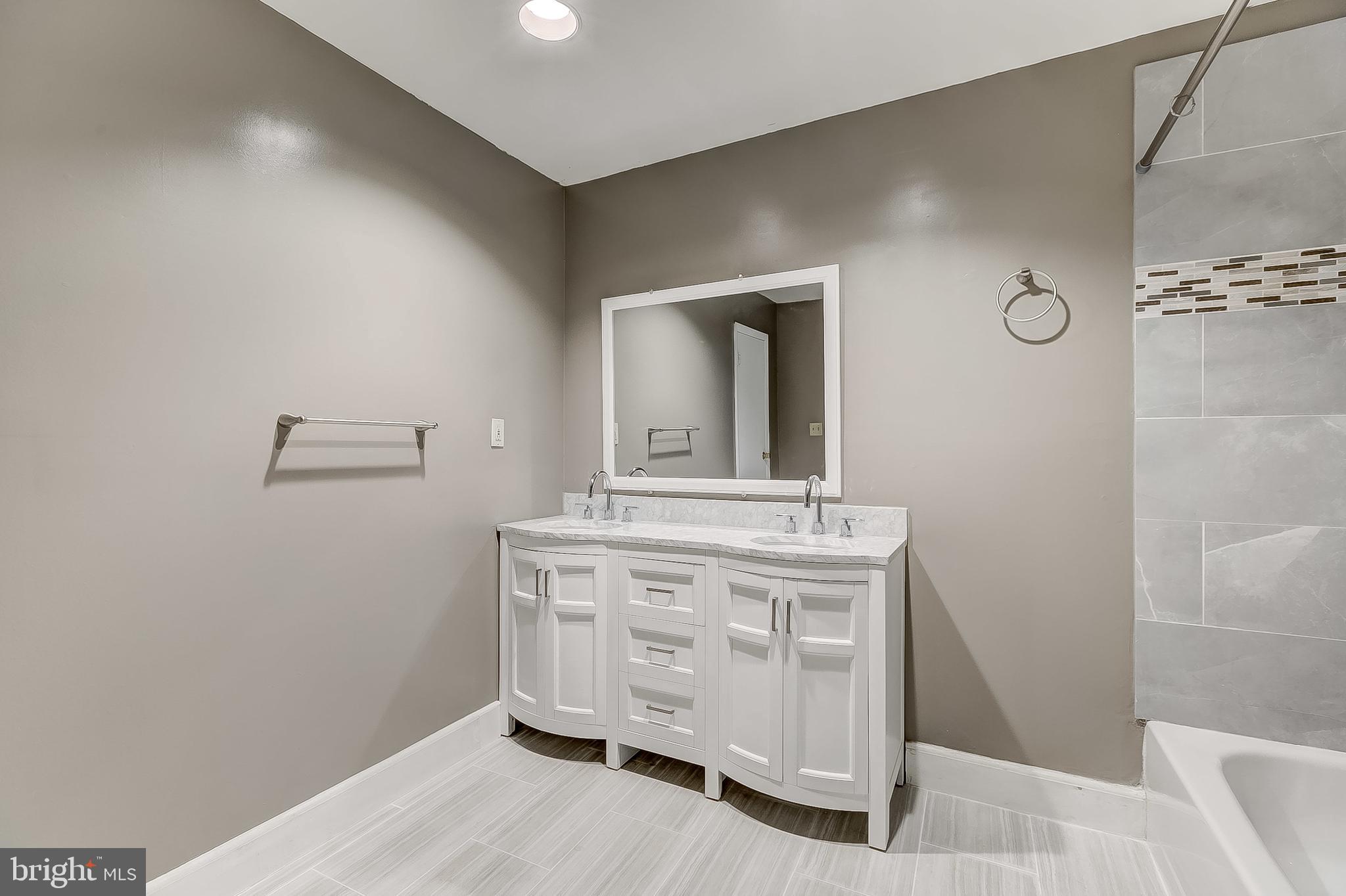 RIDGELY'S DELIGHT - Residential