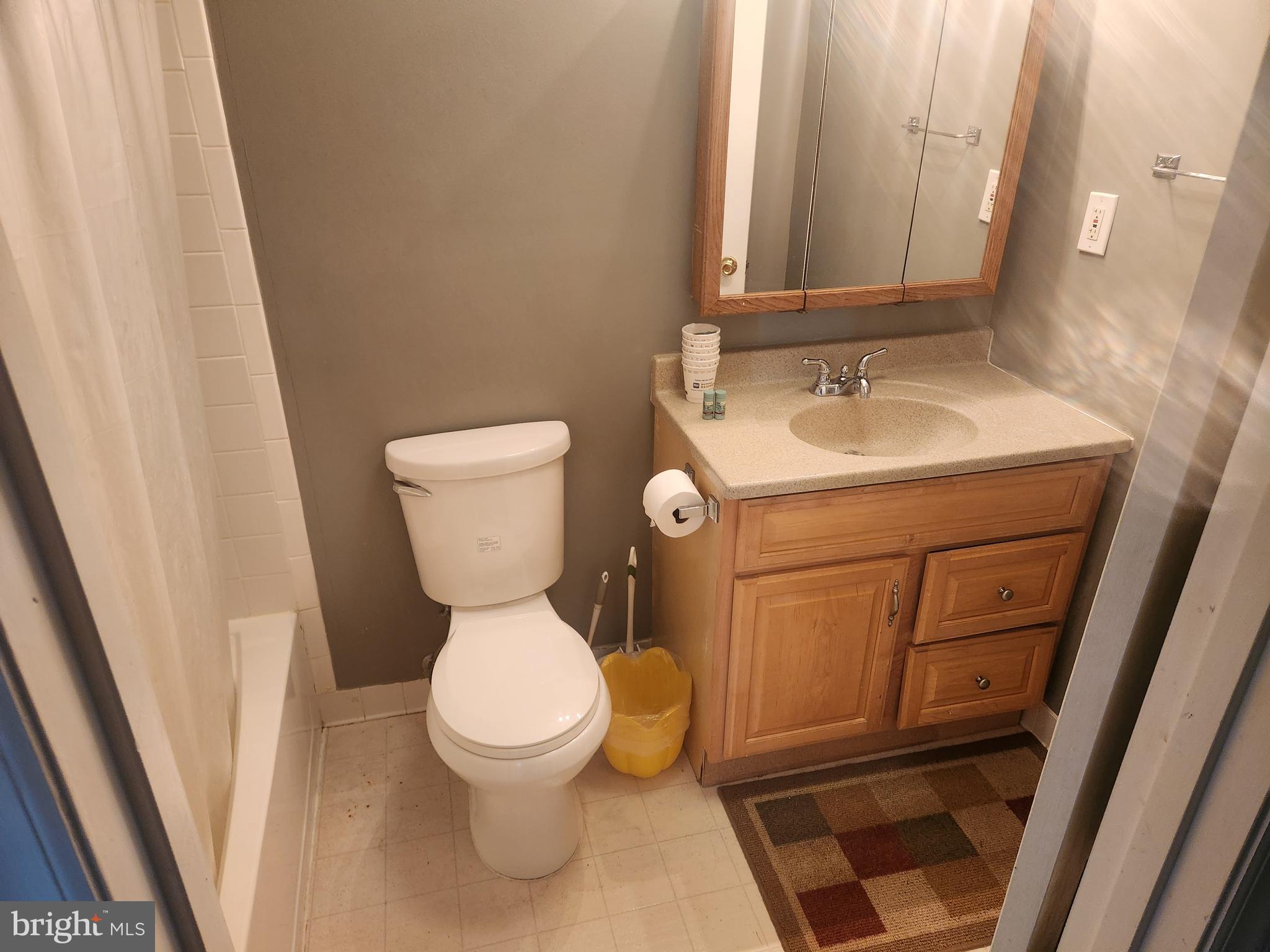 BOLLING - Residential Lease