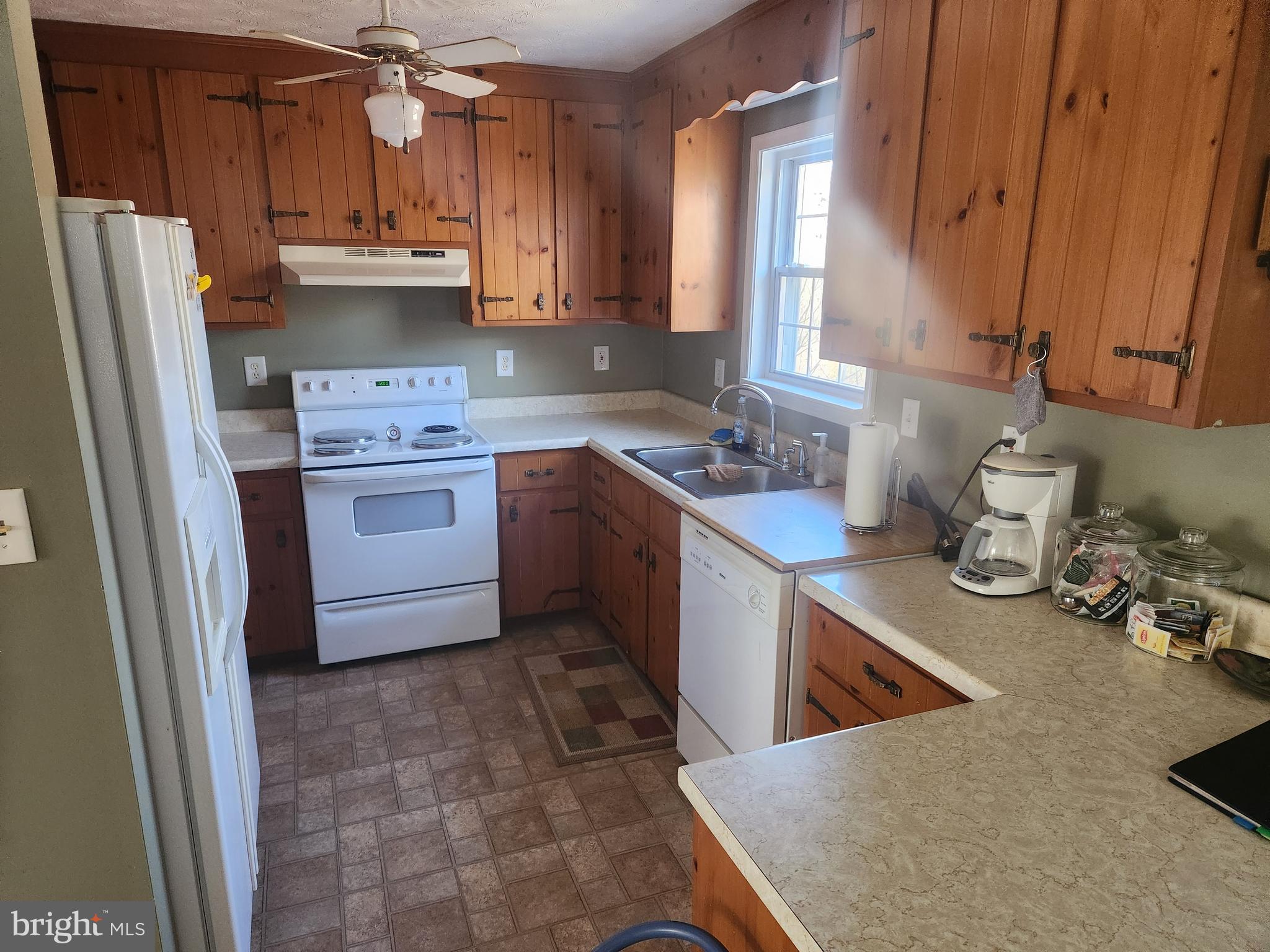 BOLLING - Residential Lease