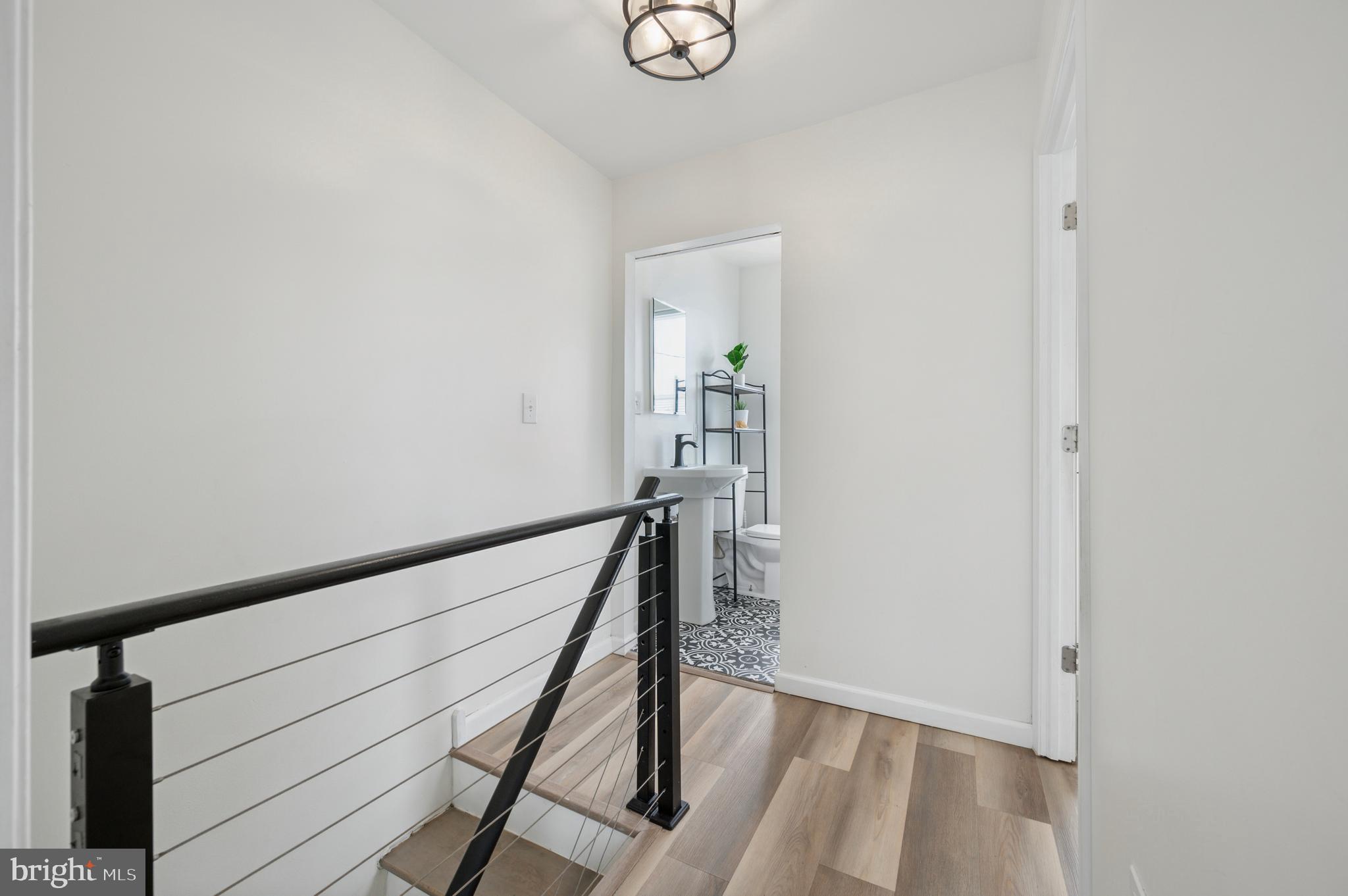 KENSINGTON - Residential