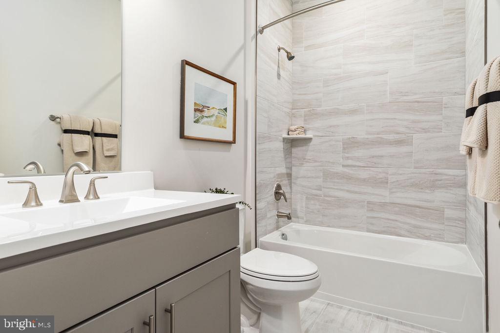 TROVINGER MILL ESTATES - Residential