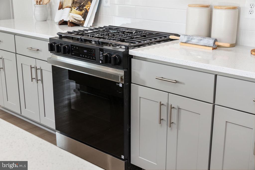 TROVINGER MILL ESTATES - Residential