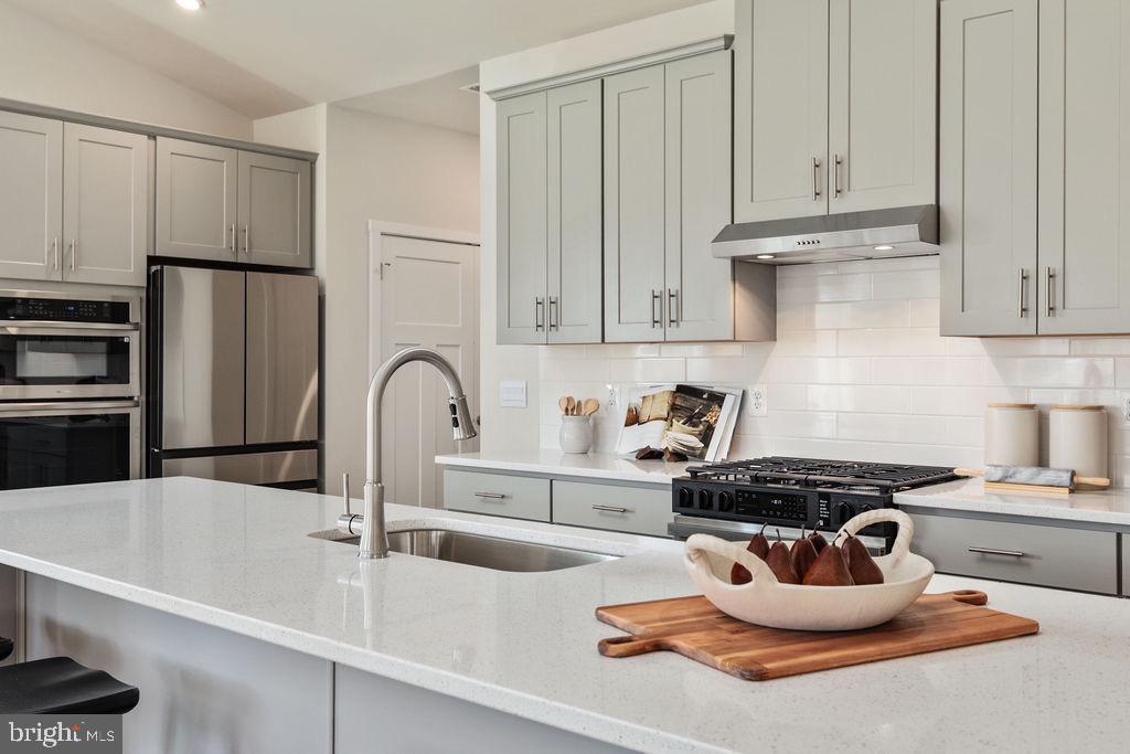 TROVINGER MILL ESTATES - Residential