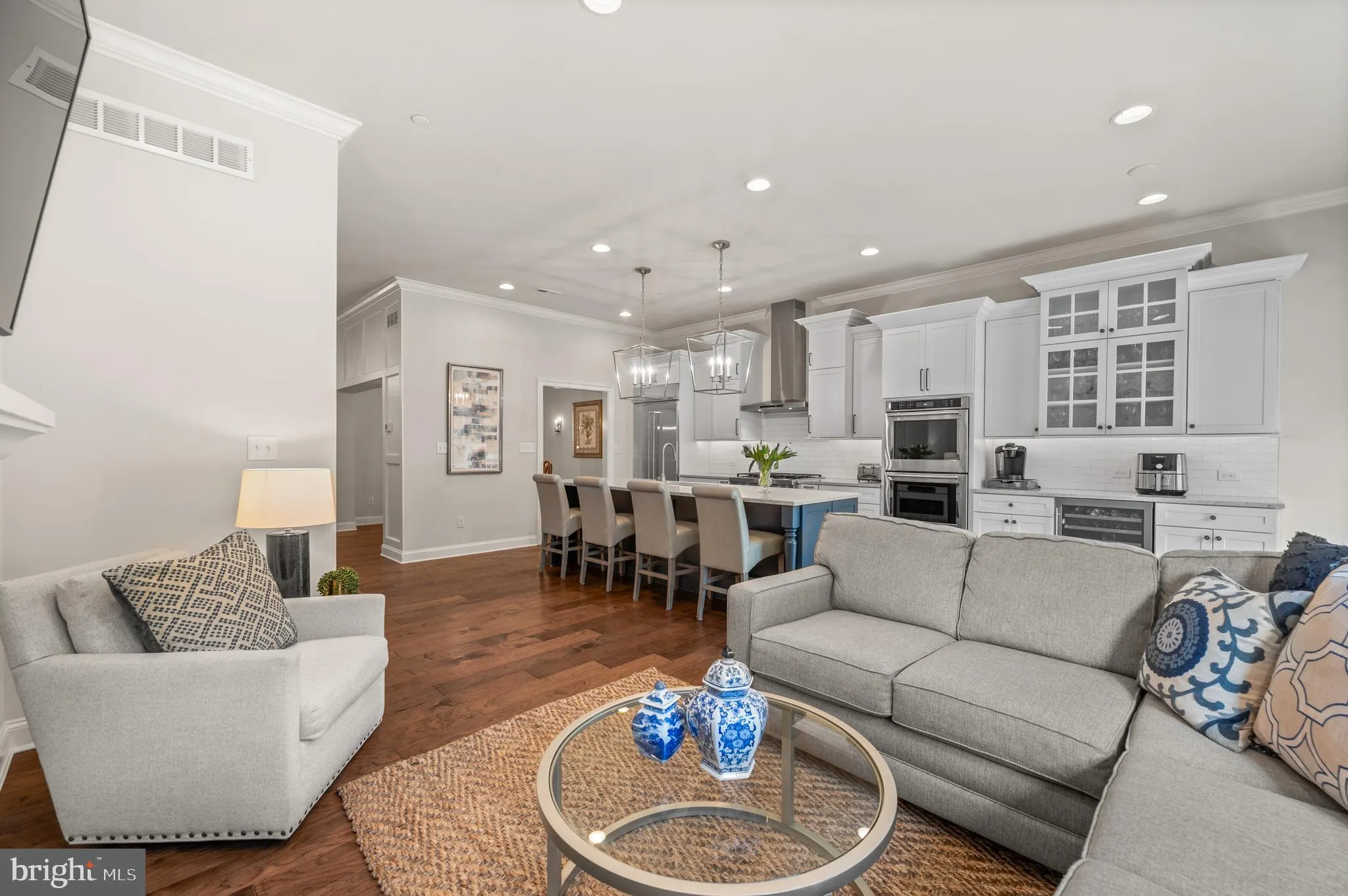 Newtown Square, Pennsylvania 19073, United States, 4 Bedrooms Bedrooms, ,5 BathroomsBathrooms,Residential,Contingent,208625