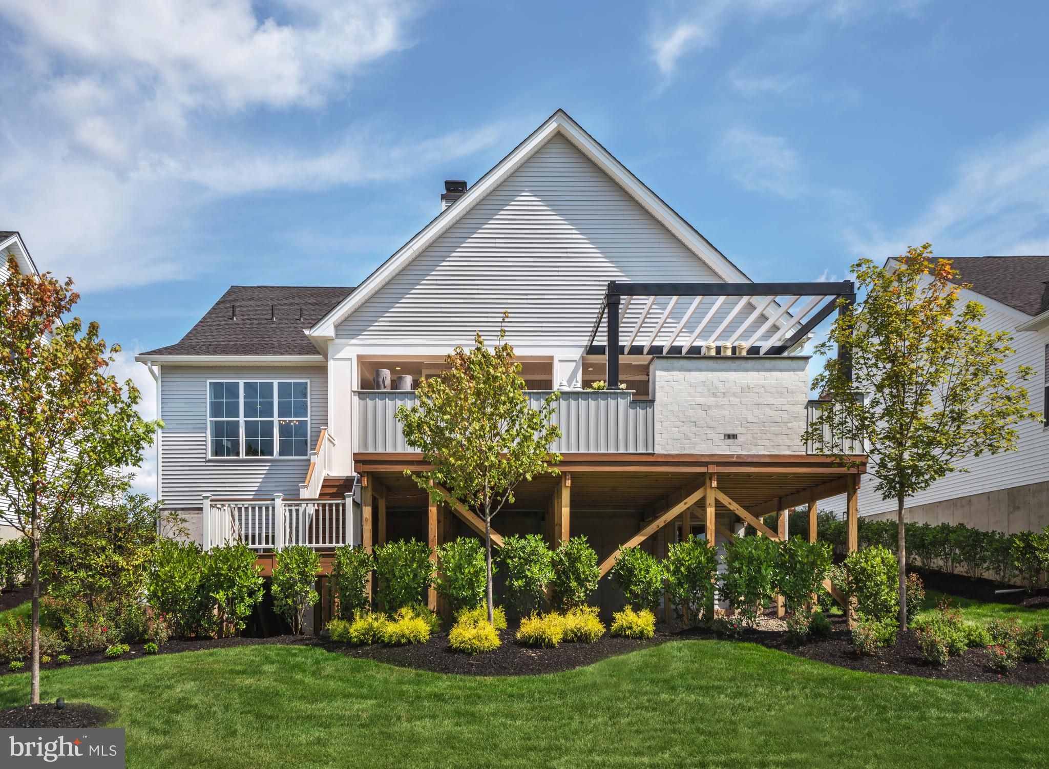 ENCLAVE AT THE PROMENADE - Residential