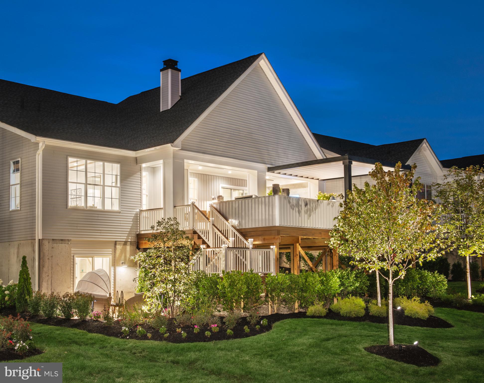 ENCLAVE AT THE PROMENADE - Residential