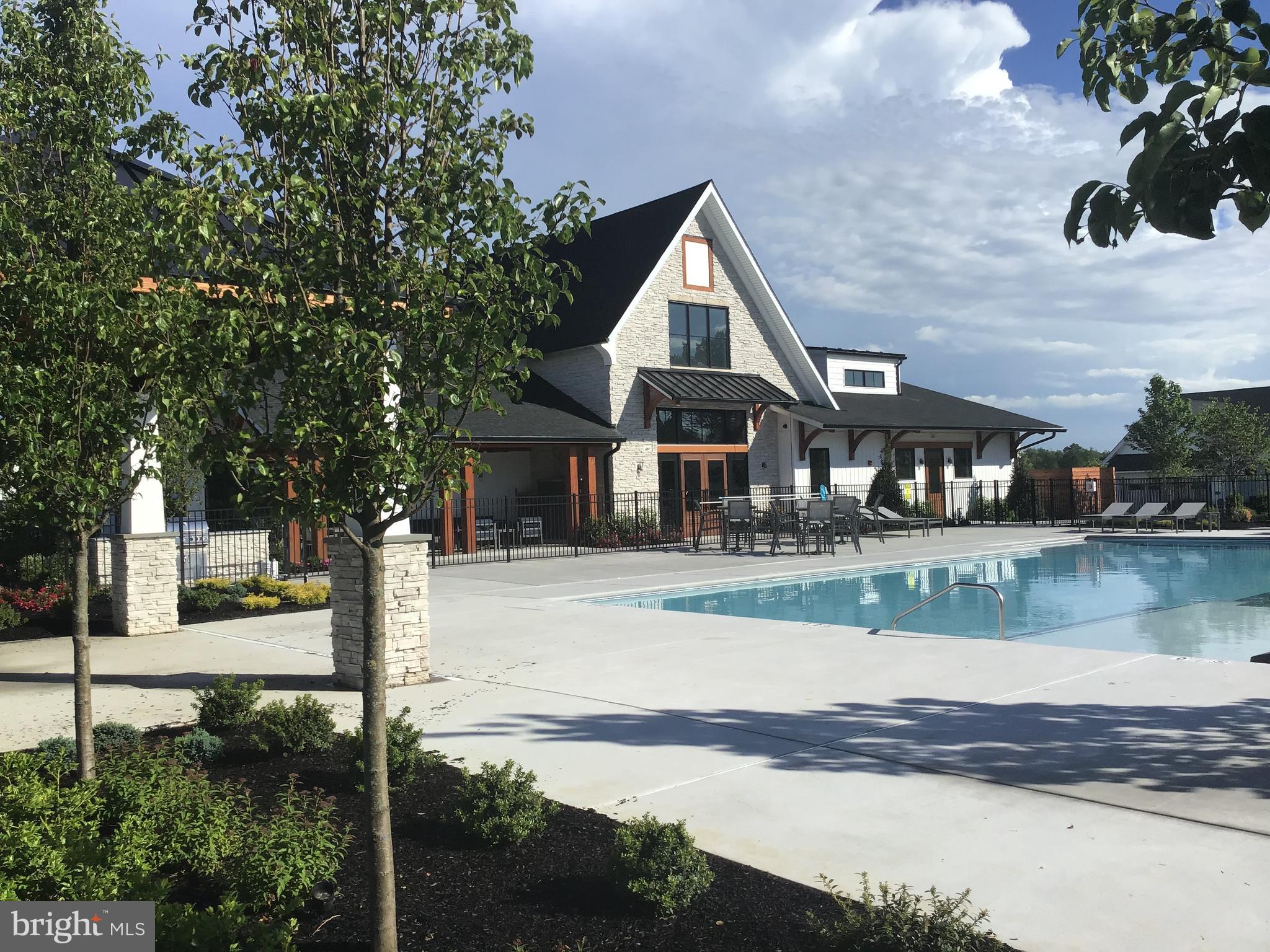 ENCLAVE AT THE PROMENADE - Residential