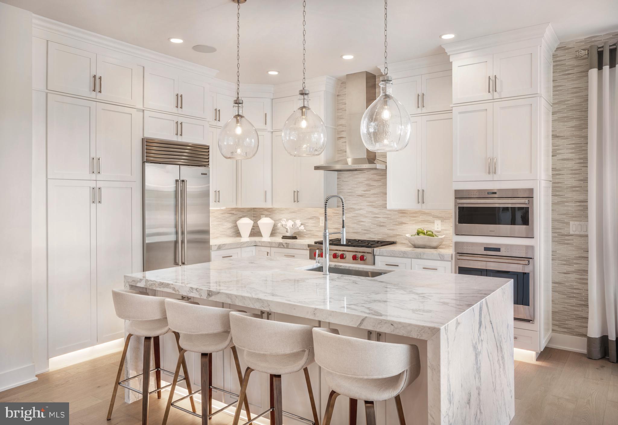ENCLAVE AT THE PROMENADE - Residential