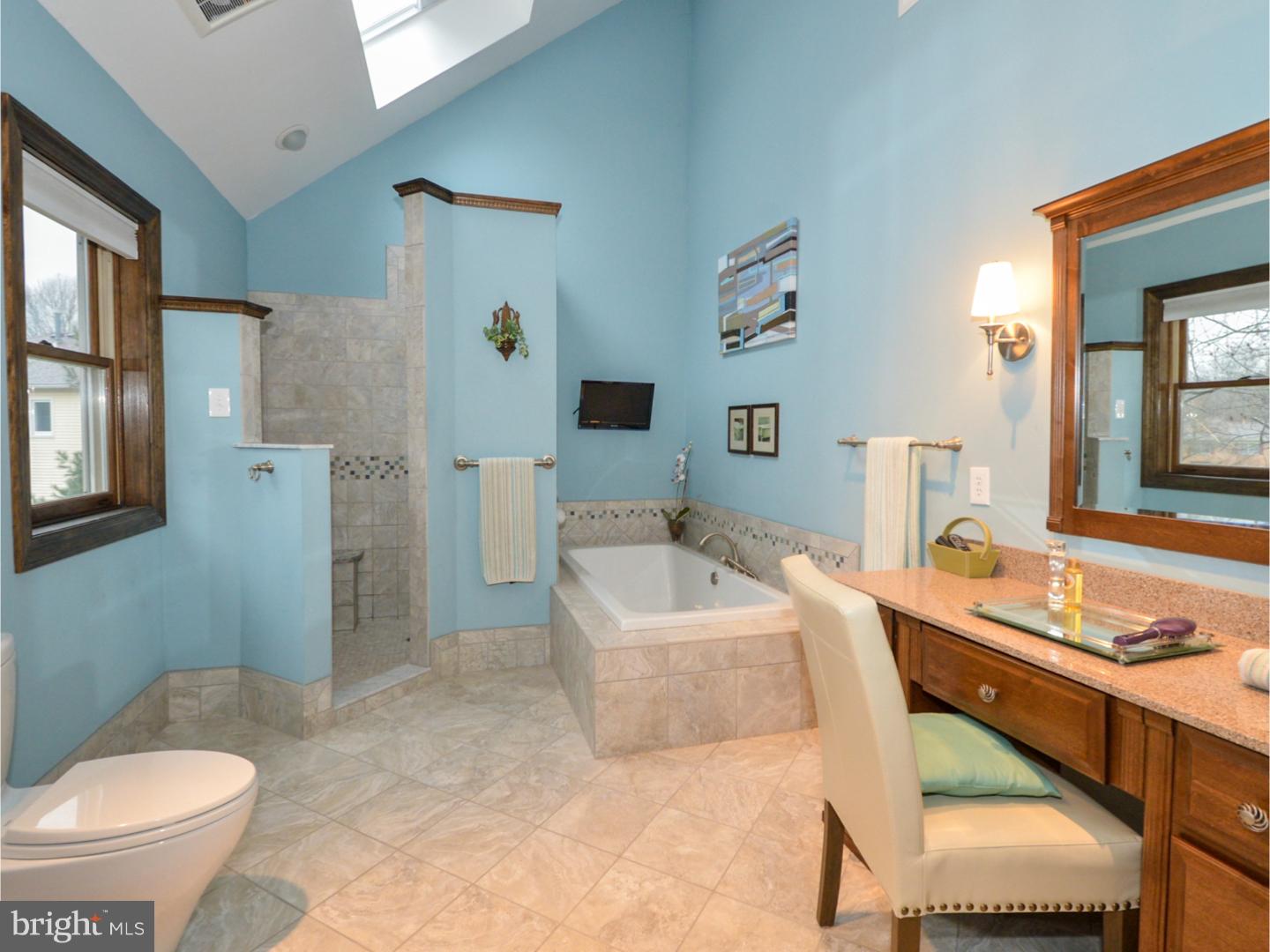 THE ESTATES OF DOYLESTOWN - Residential