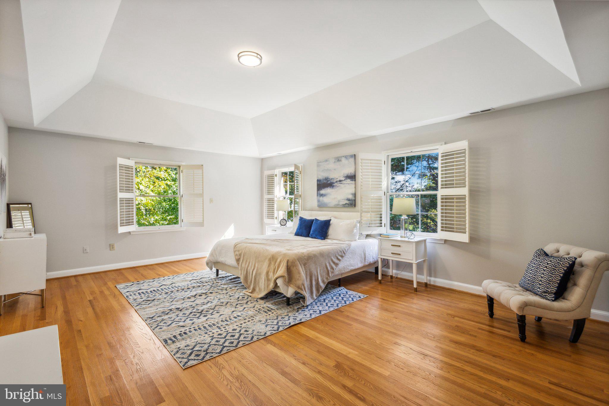 DIVINE LANDING - Residential