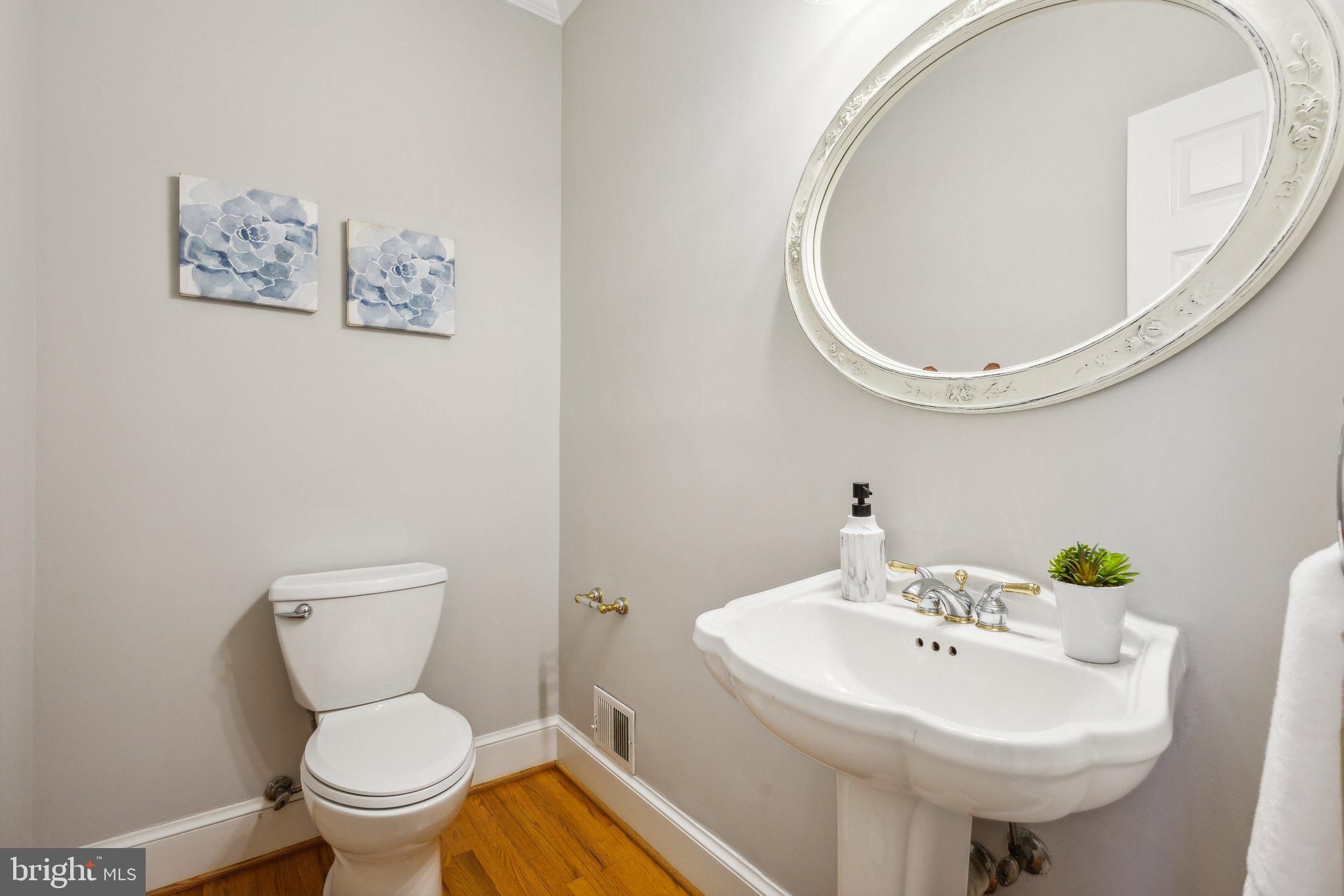 DIVINE LANDING - Residential