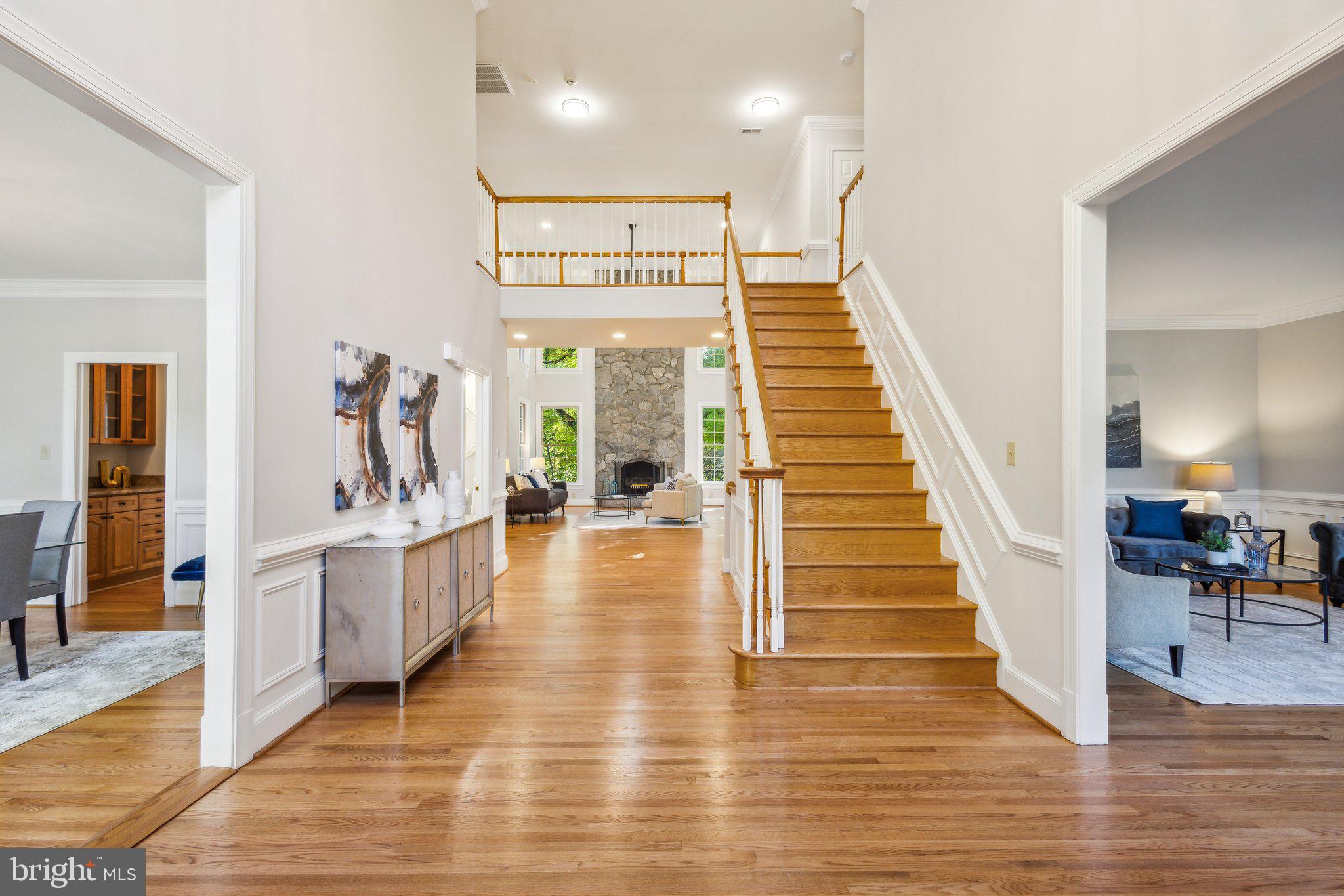 DIVINE LANDING - Residential