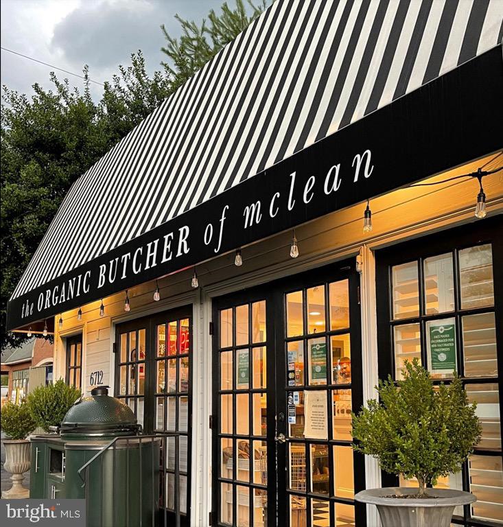 DIVINE LANDING - Residential