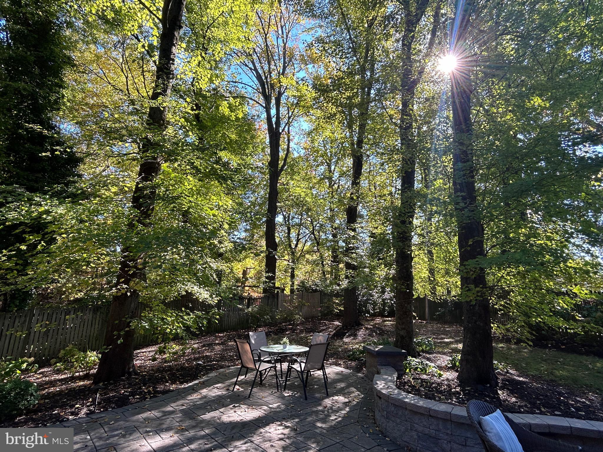 DIVINE LANDING - Residential