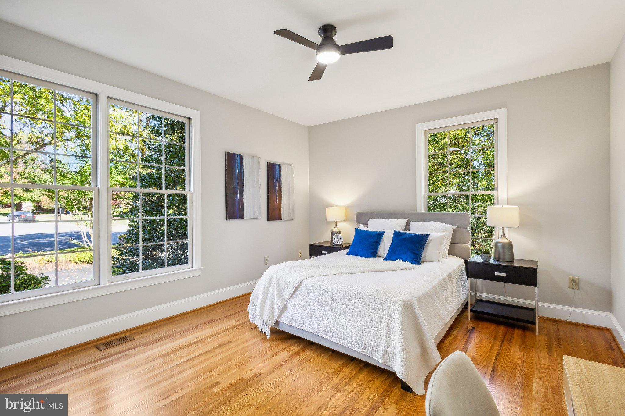 DIVINE LANDING - Residential